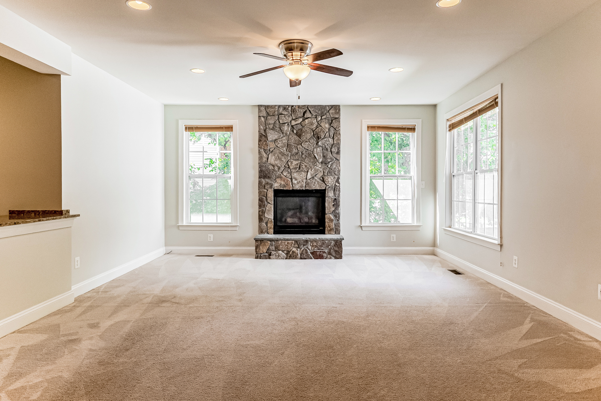 Photo 3 of 24 of 10132 Middlebrooks Ter, Nokesville, VA