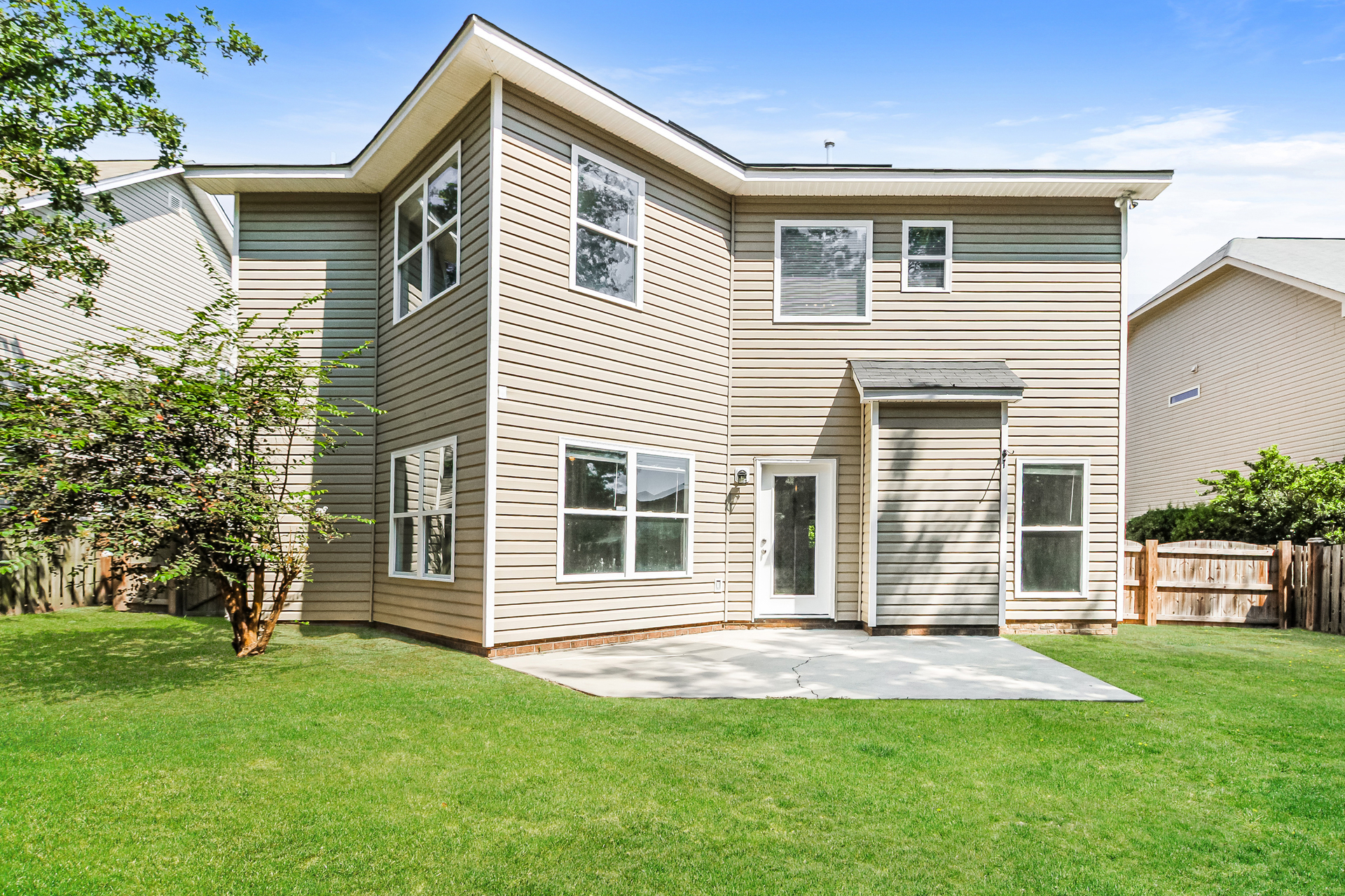 Photo 5 of 18 of 247 Brooksdale Dr, Columbia, SC