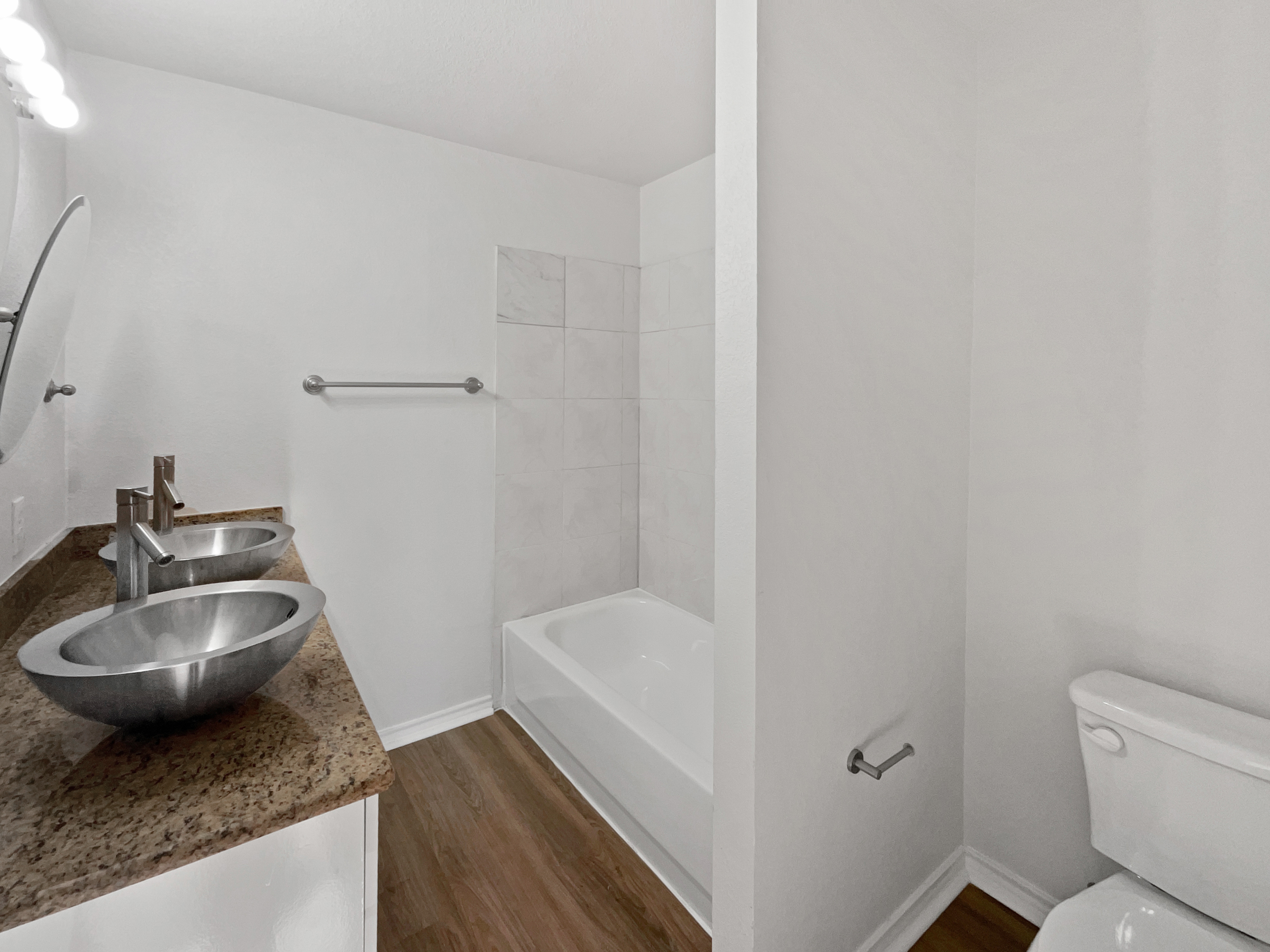 Photo 14 of 16 of 4346 Hamilton Ave, Dallas, TX