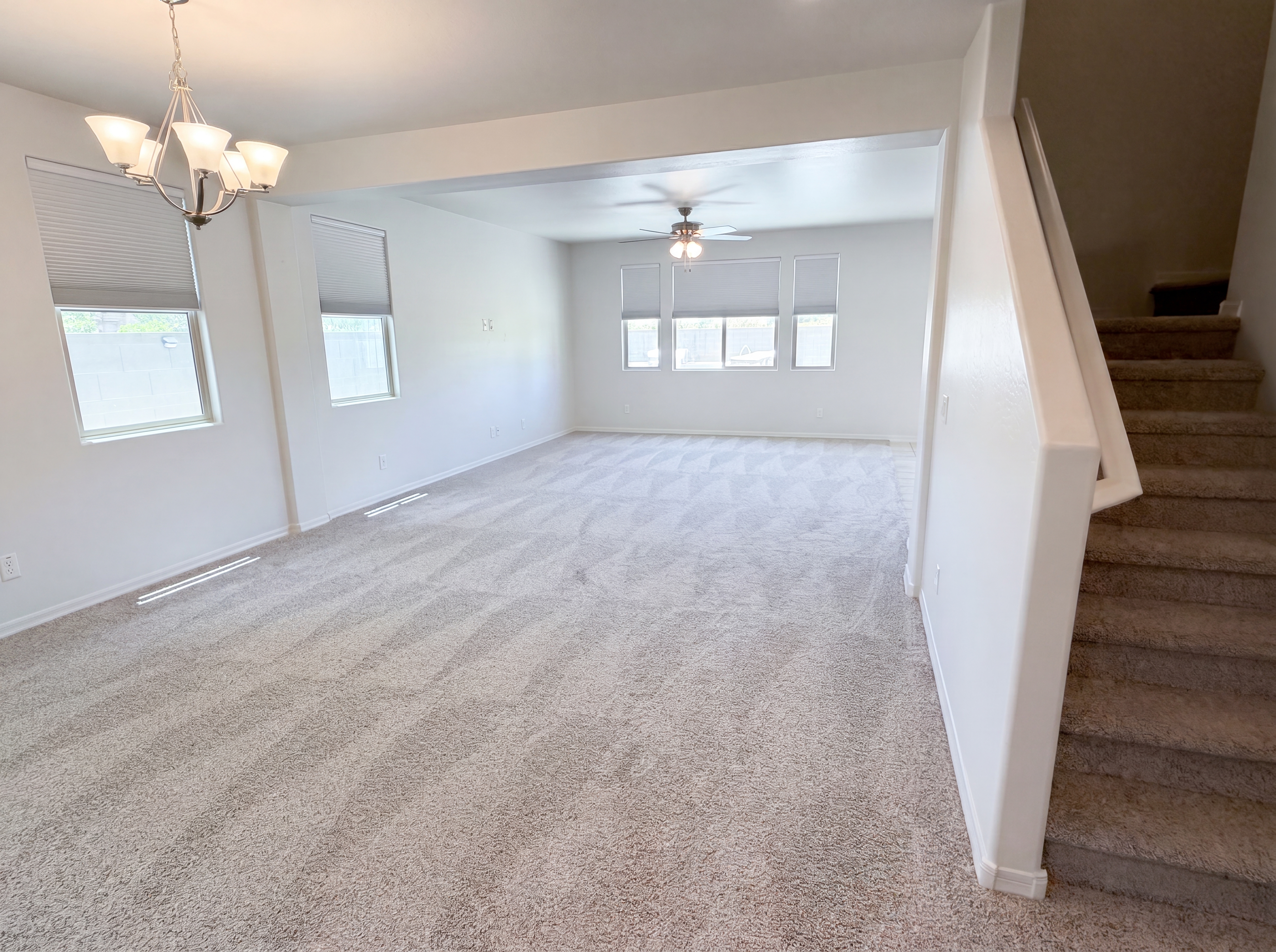 Photo 10 of 42 of 11284 N 186th Ln, Surprise, AZ