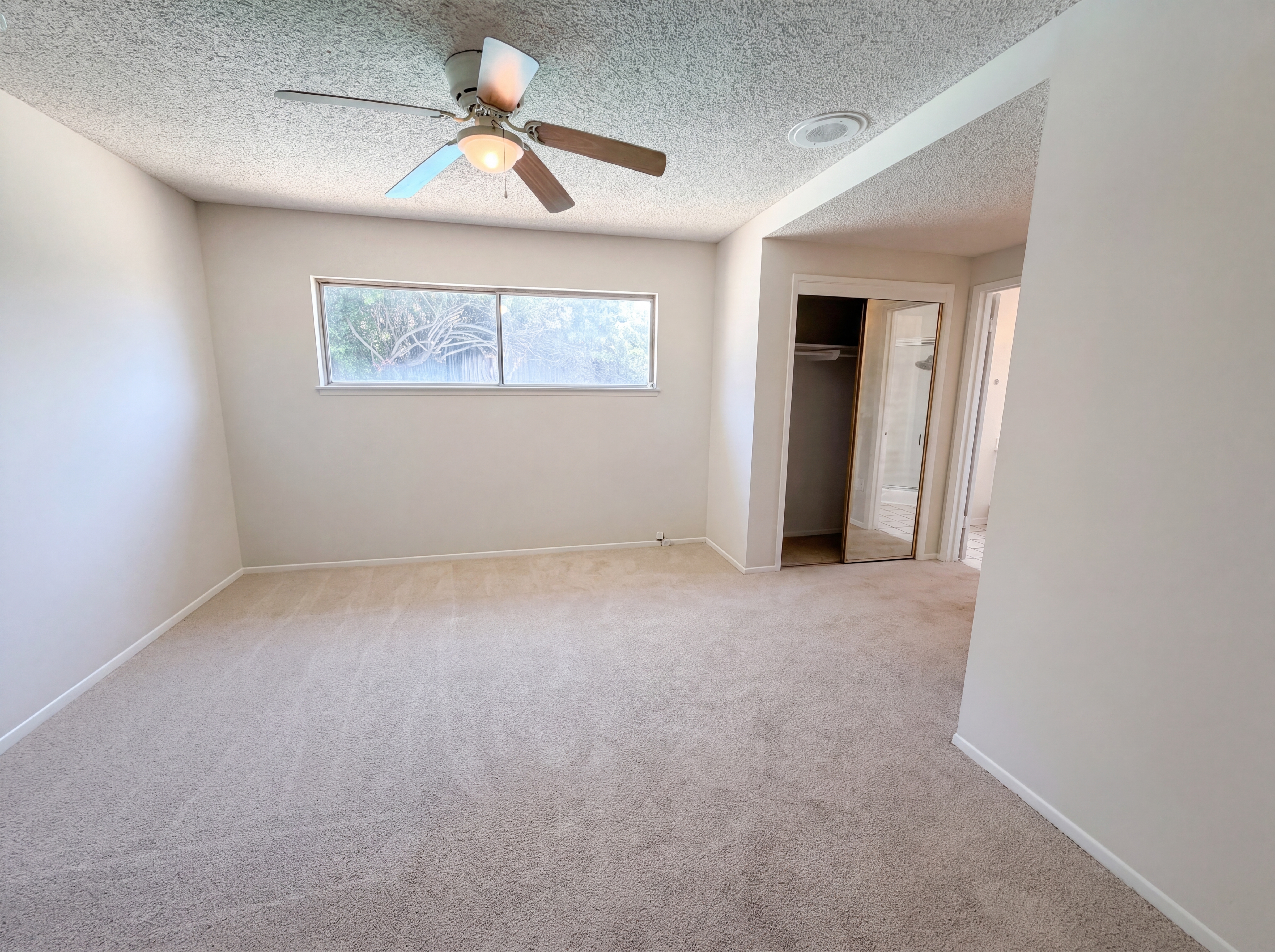 Photo 4 of 20 of 5947 Arden Ave, Highland, CA