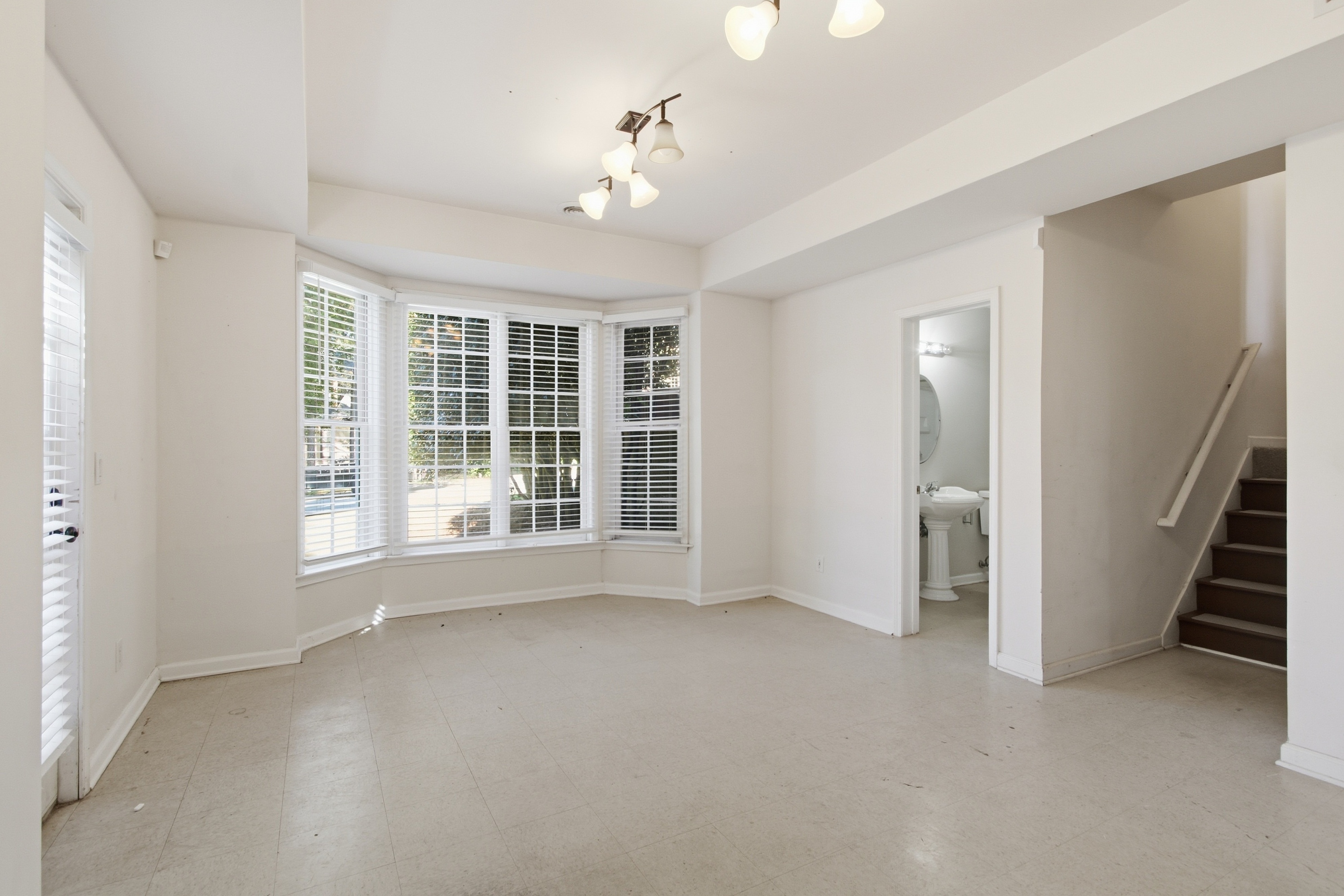 Photo 19 of 26 of 1900 Milfield Cir, Snellville, GA