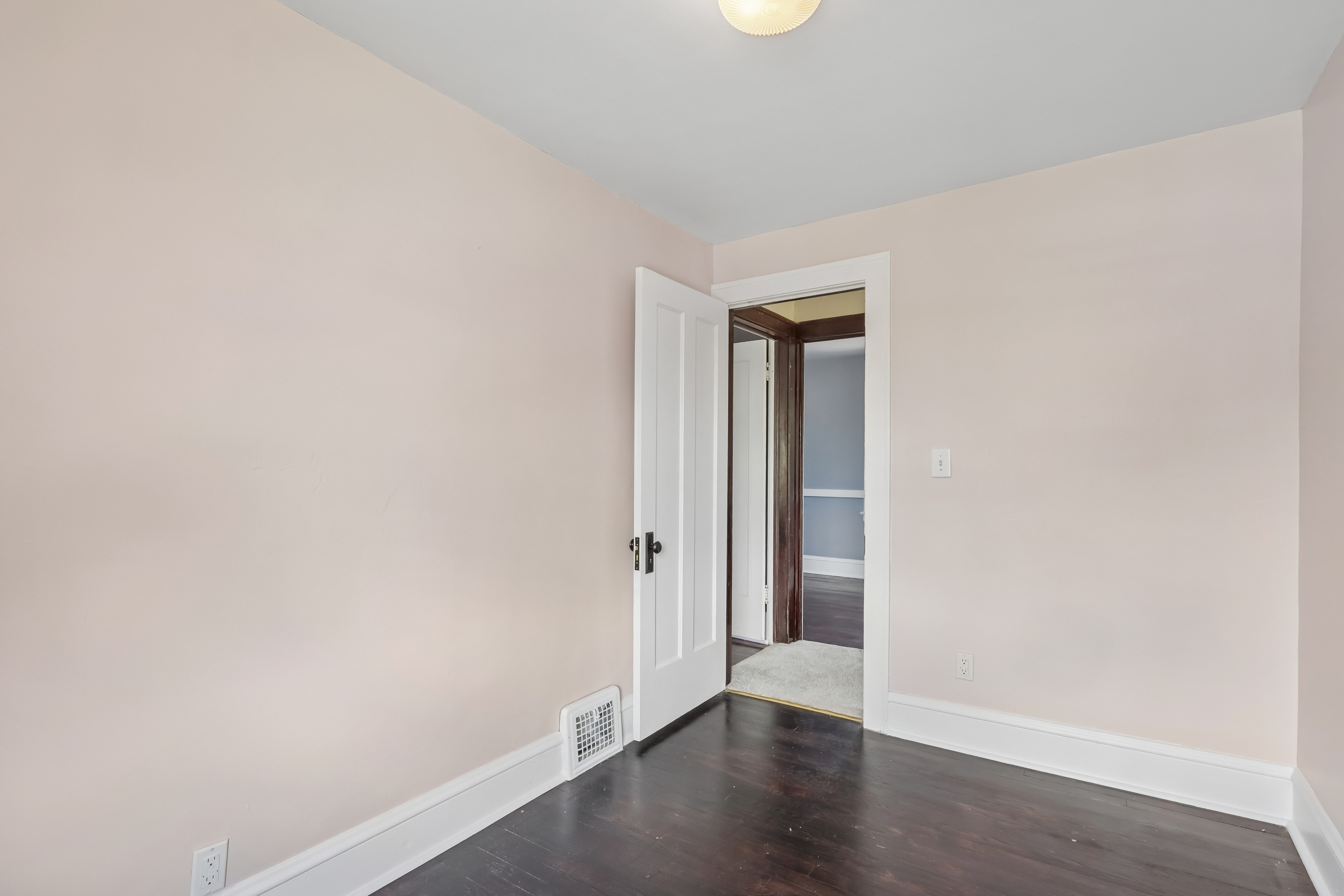 Photo 32 of 46 of 14606 Bartter Ave, Cleveland, OH