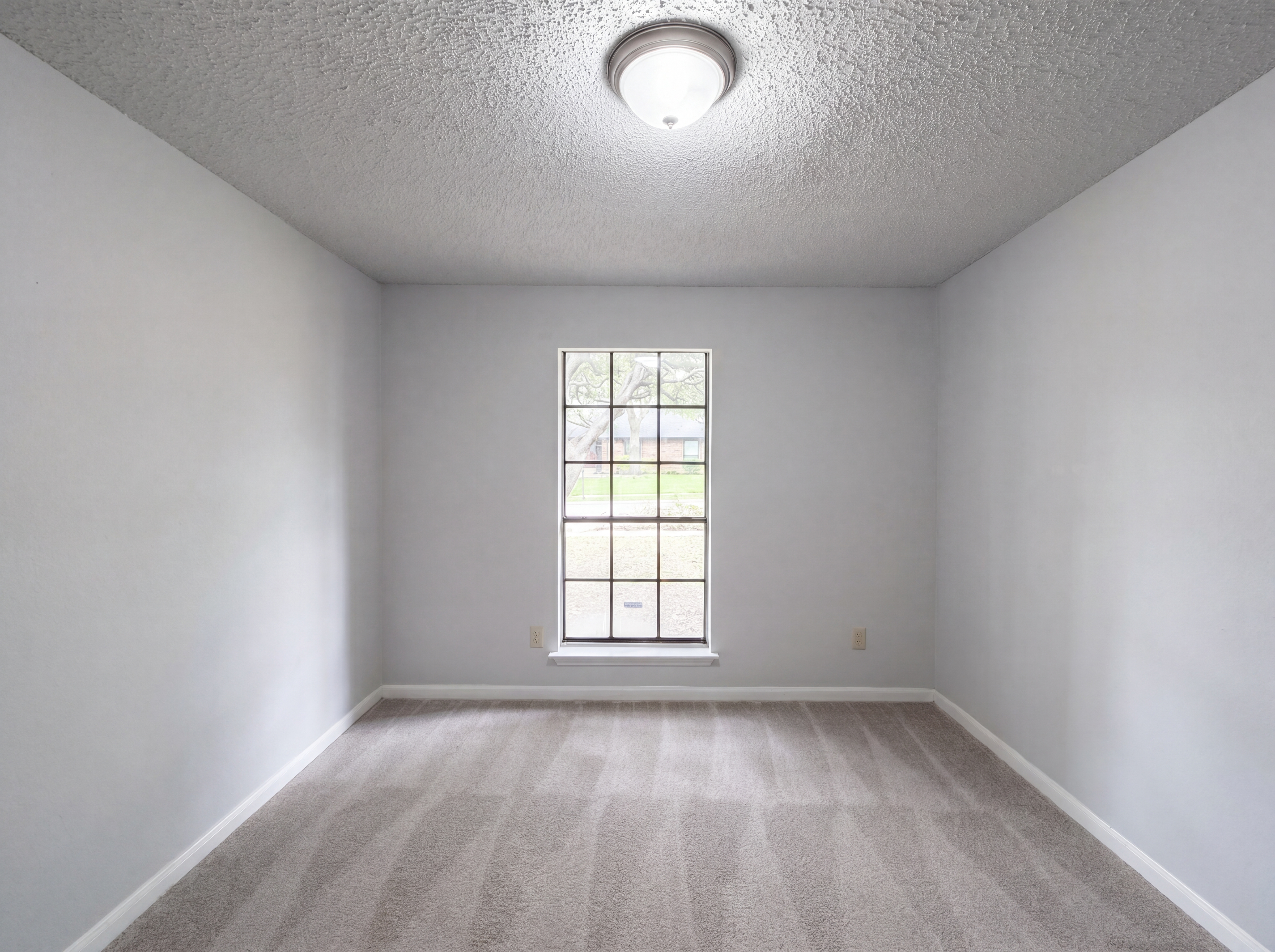 Photo 9 of 17 of 1604 Danube Ln, Plano, TX