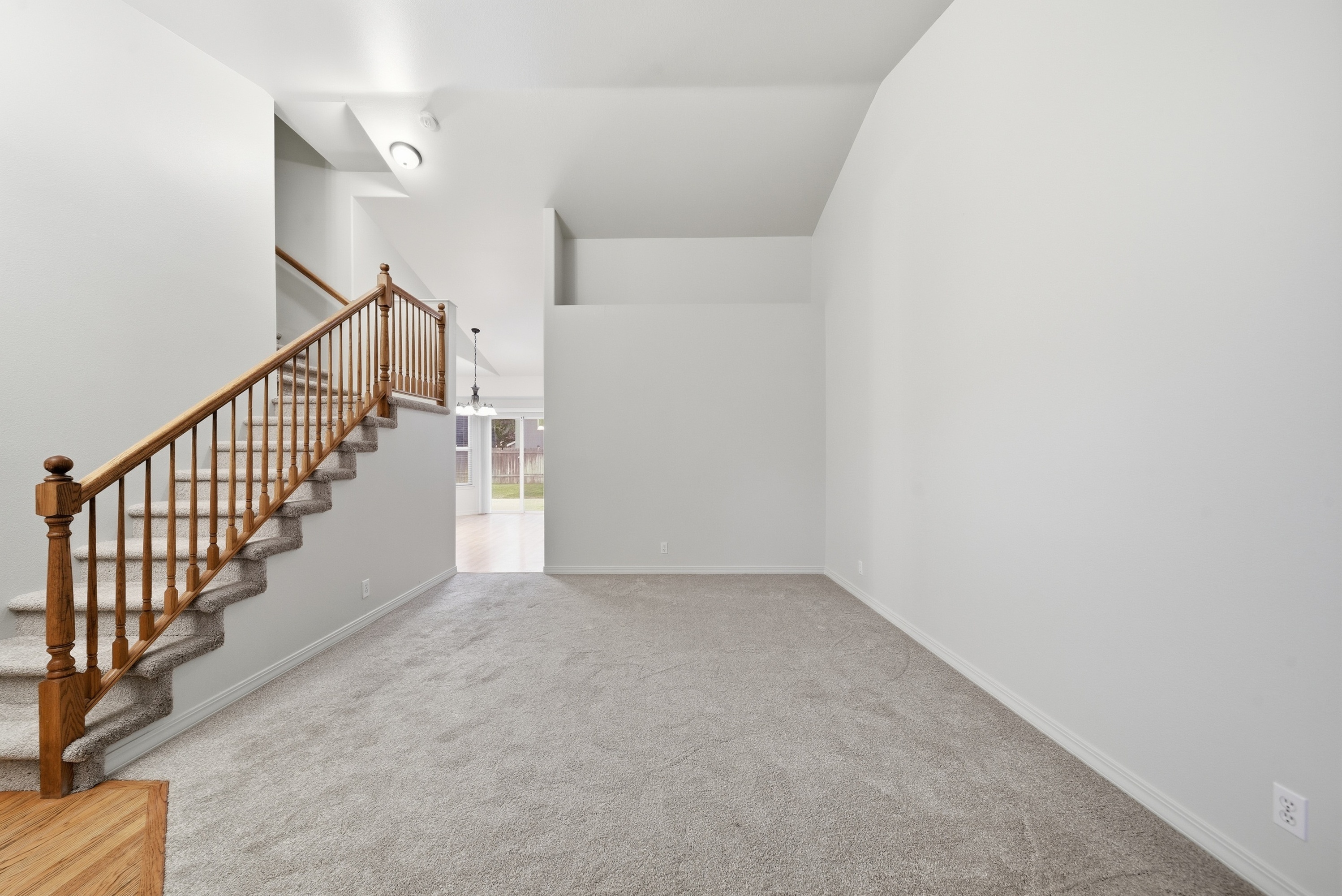 Photo 7 of 33 of 919 E Hawk St, Meridian, ID