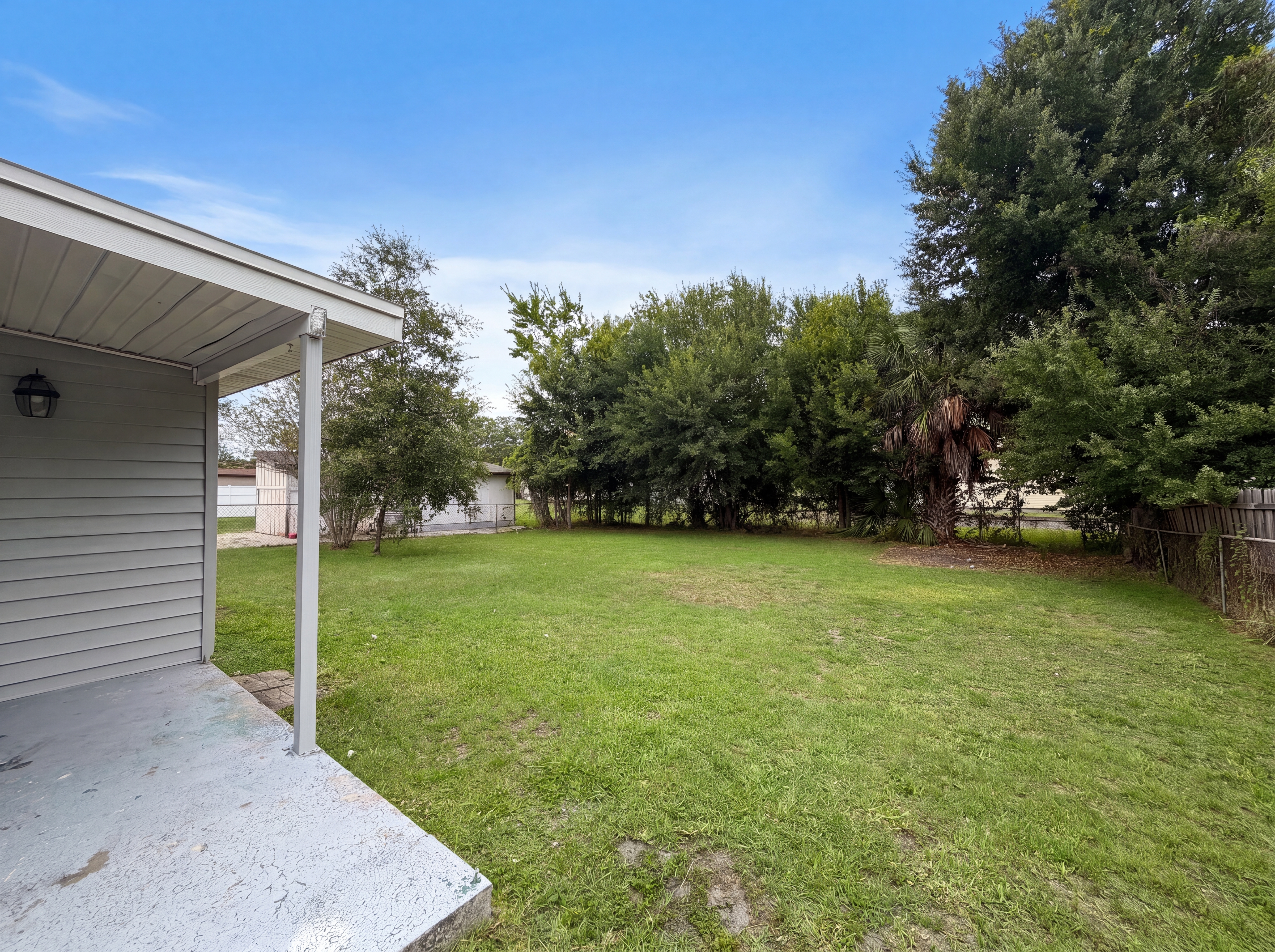 Photo 10 of 19 of 917 Golden Rule Ct N, Lakeland, FL