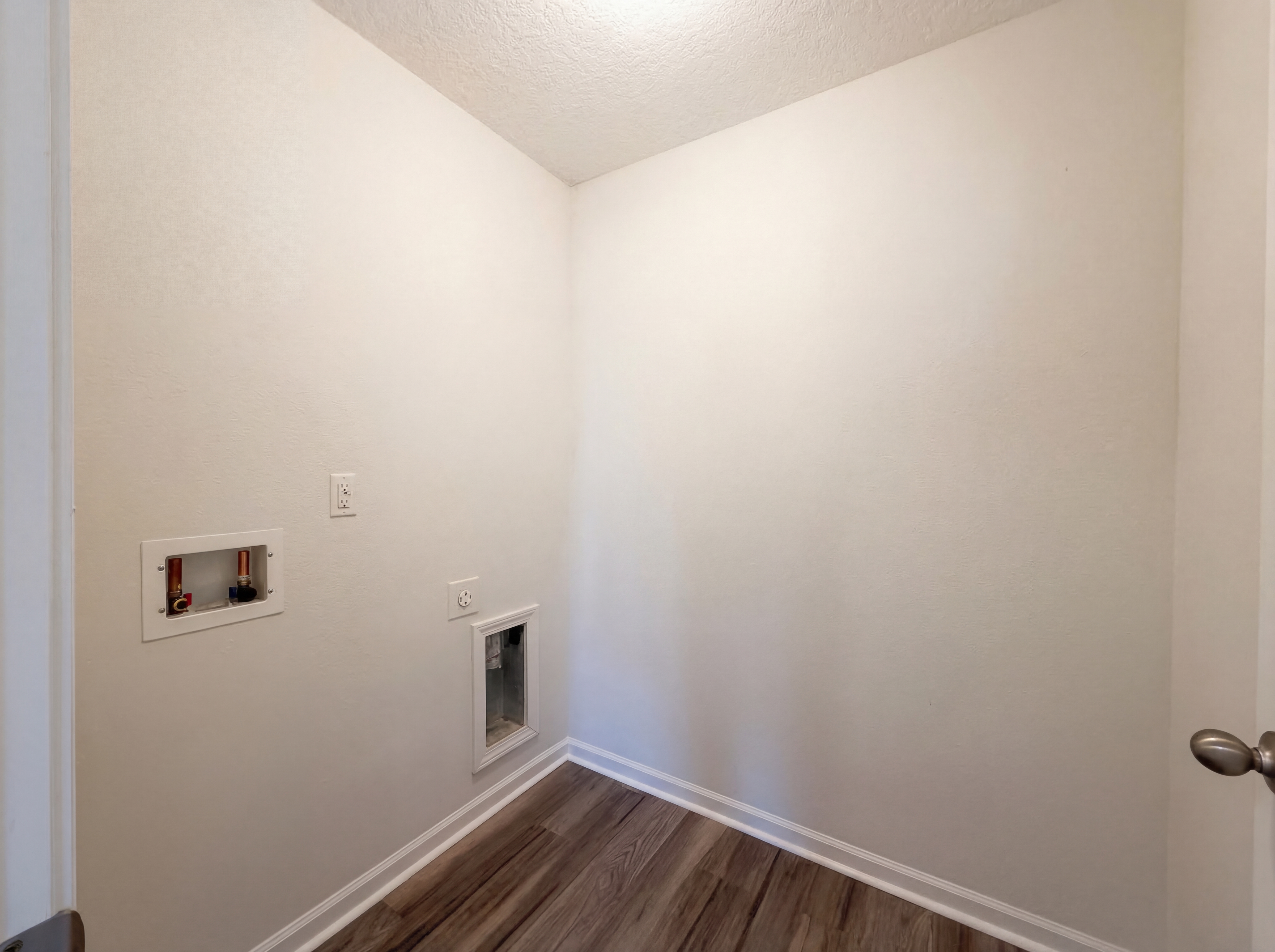 Photo 12 of 21 of 8852 Cumbria Ct, Jacksonville, FL