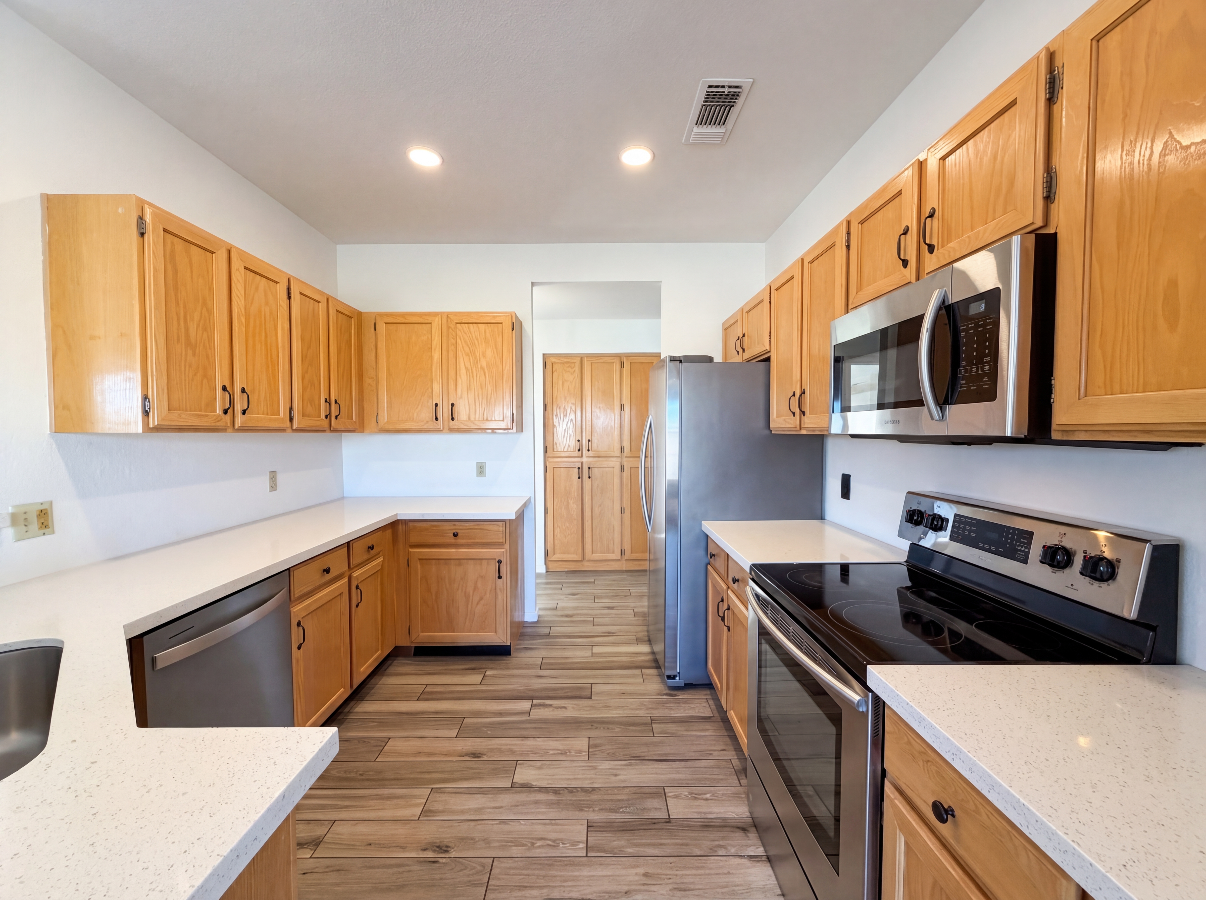 Photo 9 of 20 of 23626 N 45th Ave, Glendale, AZ