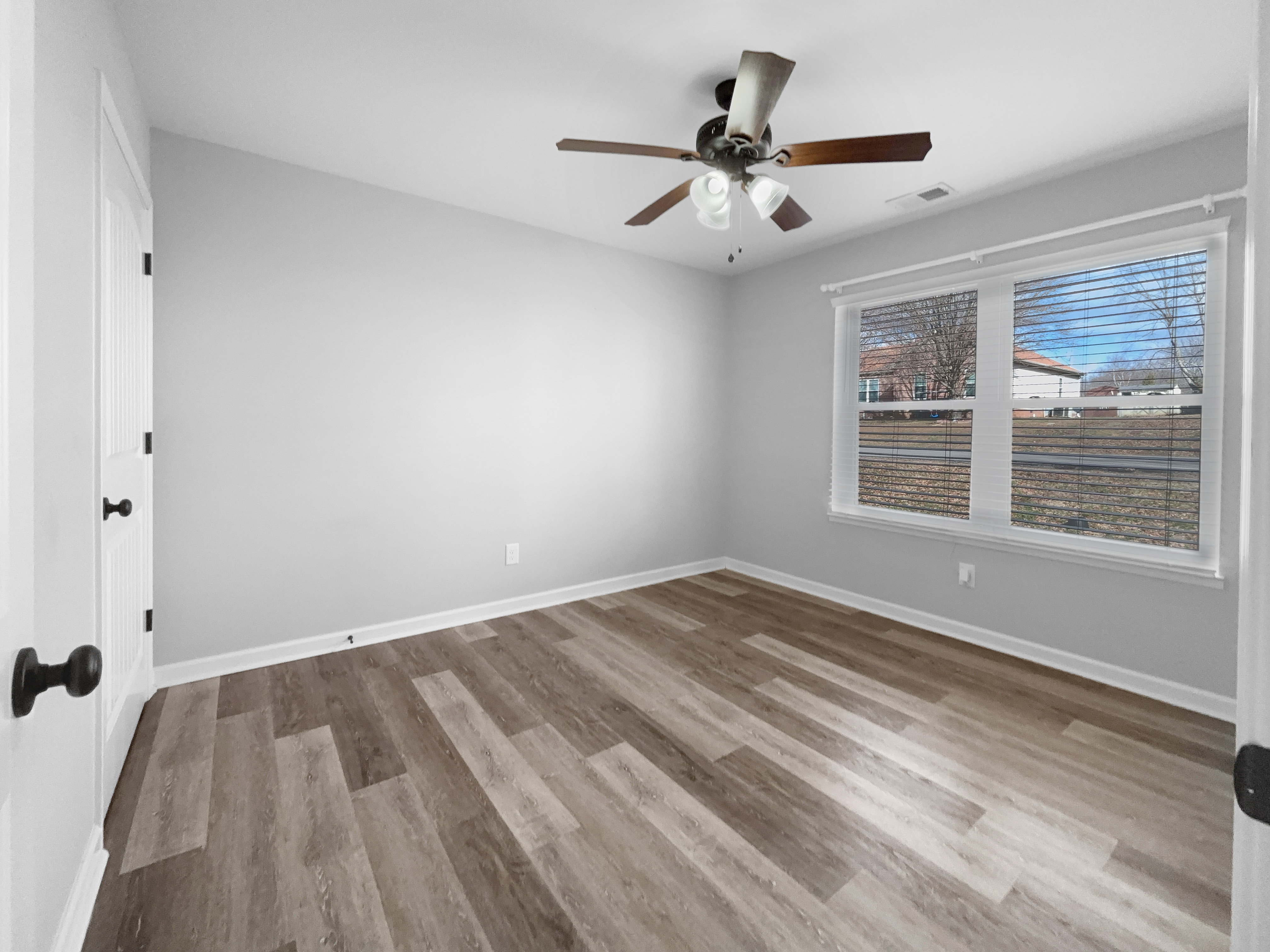 Photo 7 of 15 of 7689 S Swift Rd, Goodlettsville, TN