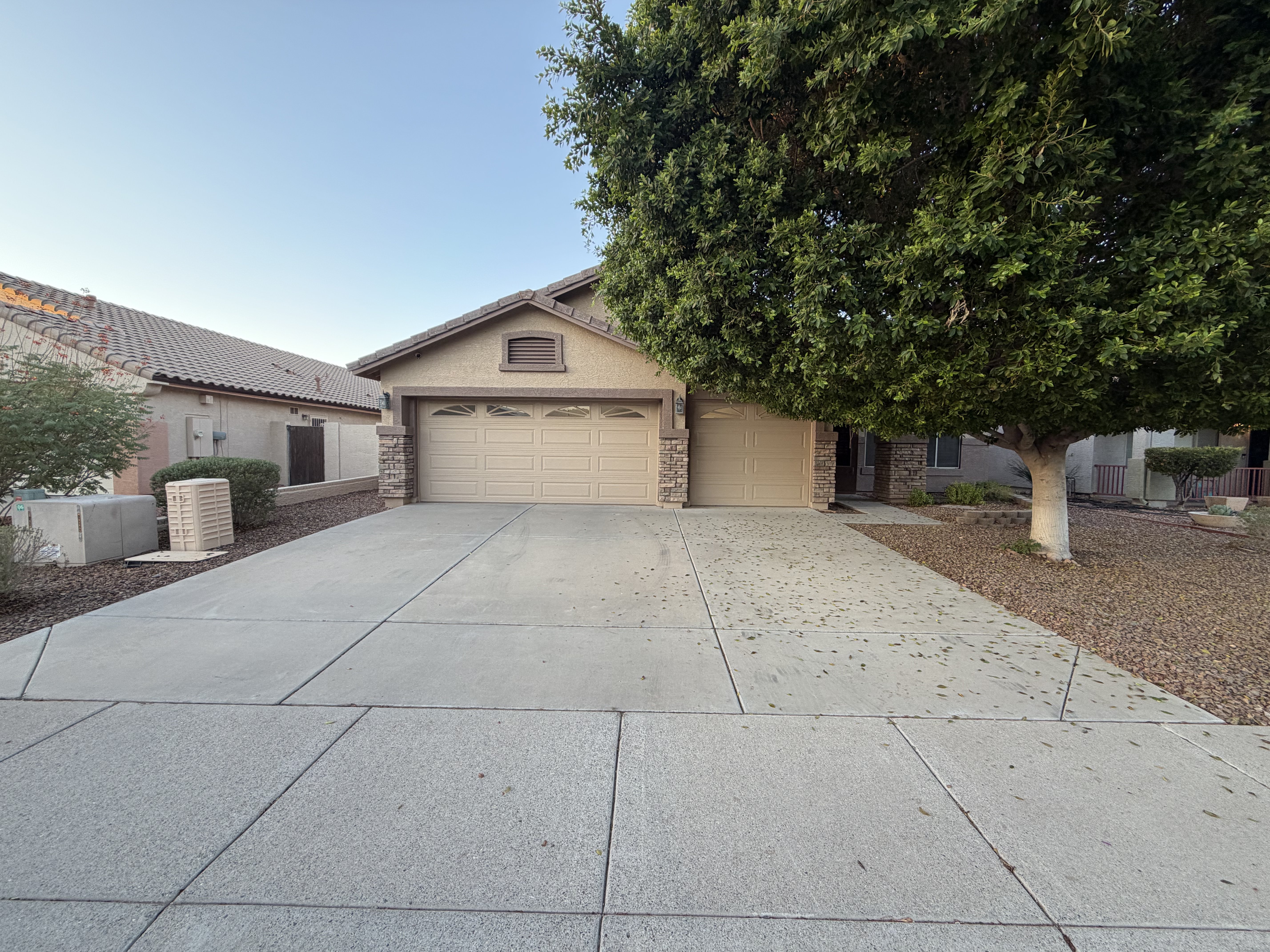 Photo 24 of 27 of 7925 W Harmony Ln, Peoria, AZ