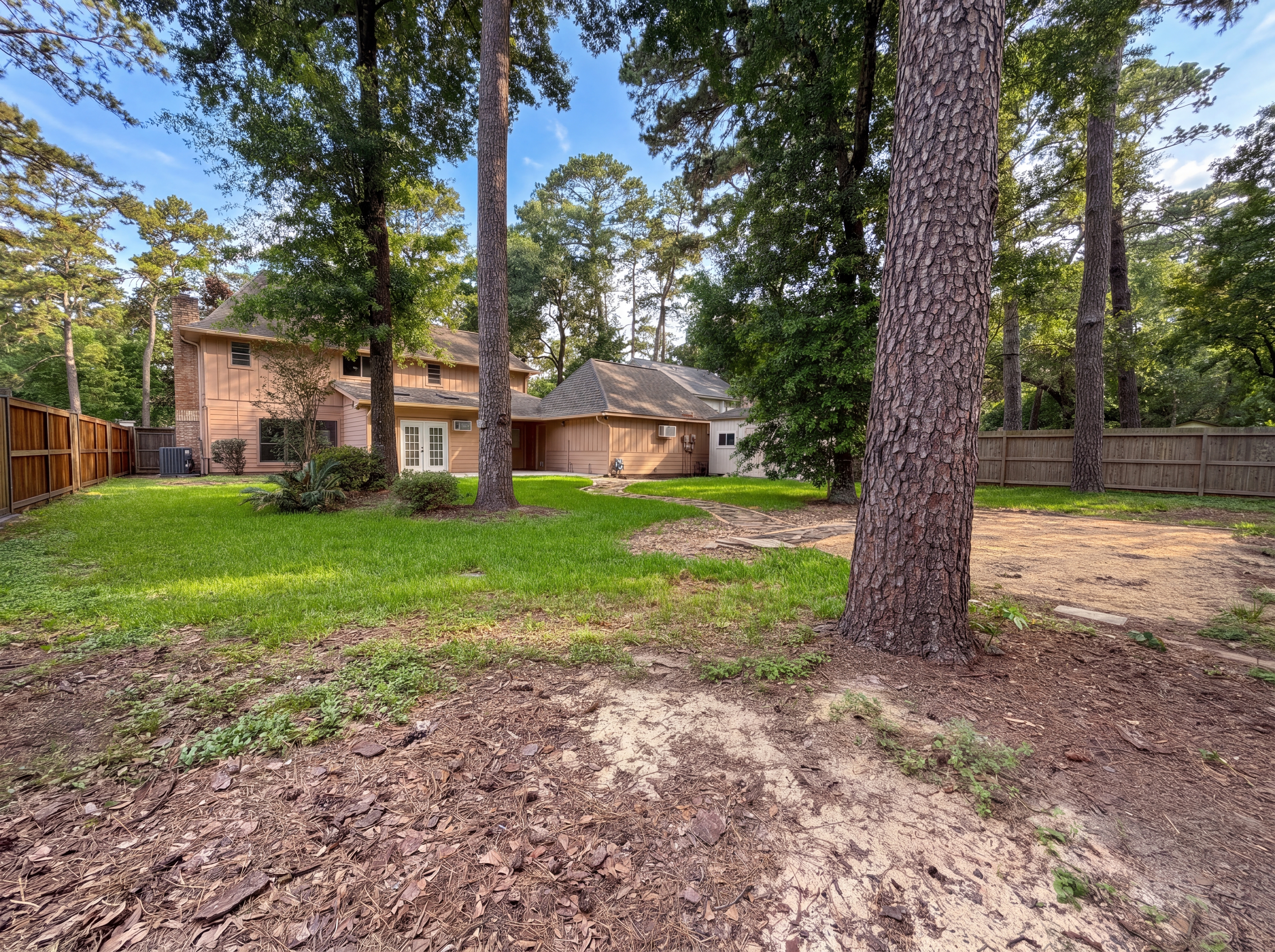 Photo 21 of 23 of 17518 Rustington Dr, Spring, TX