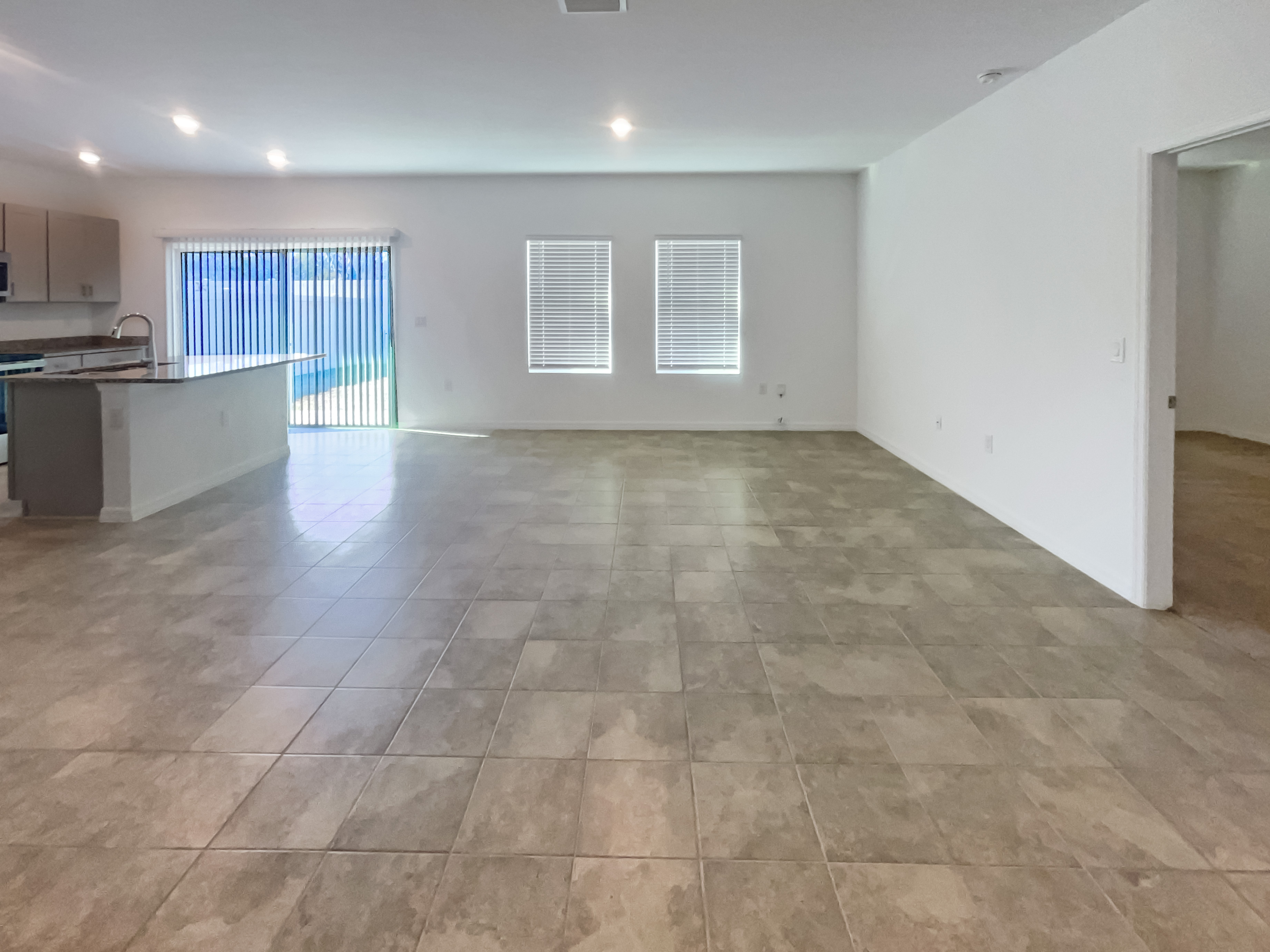 Photo 13 of 22 of 8513 Lilias Cir, Jacksonville, FL