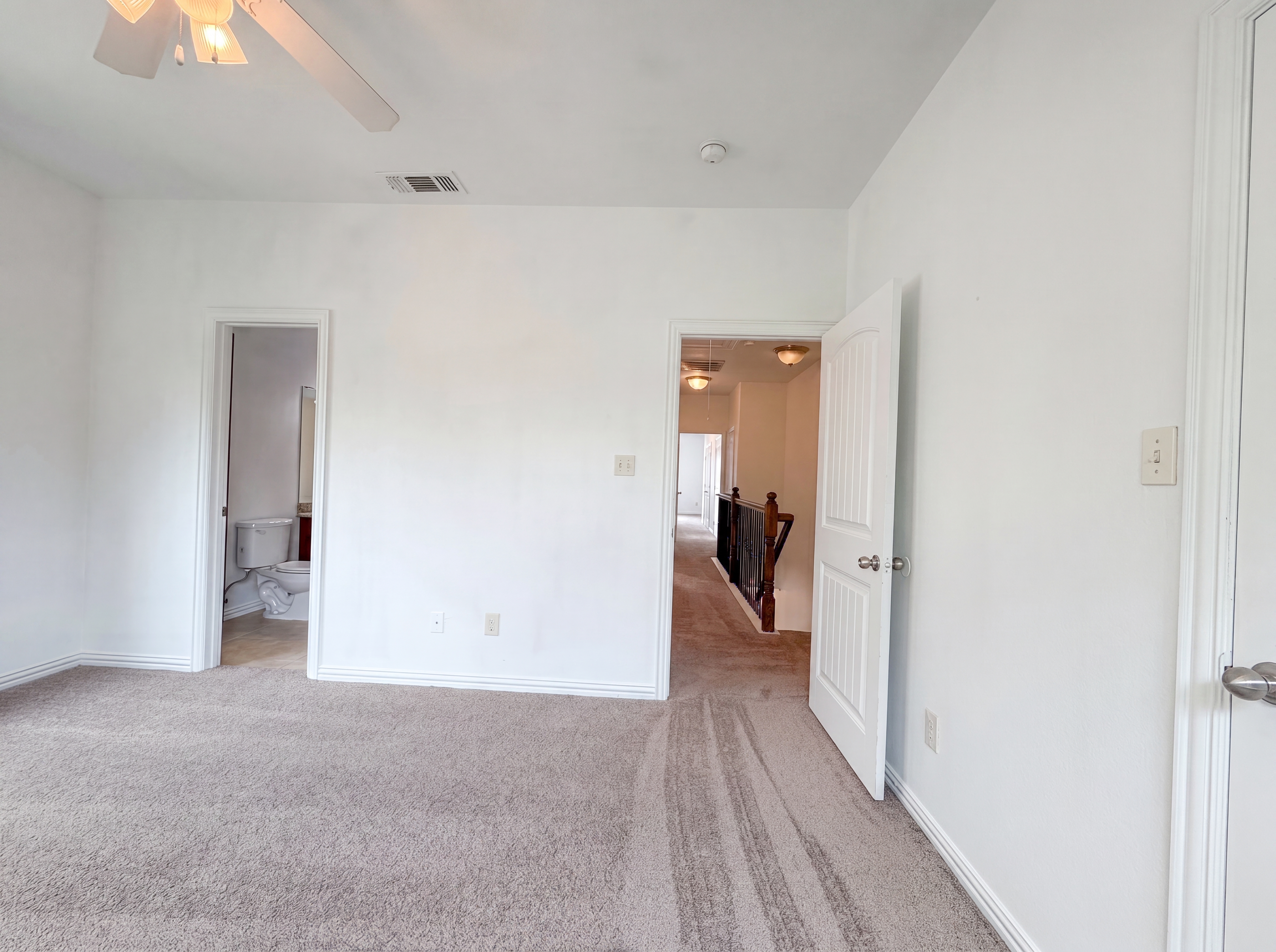 Photo 4 of 23 of 1524 Aldra Dr, Fort Worth, TX