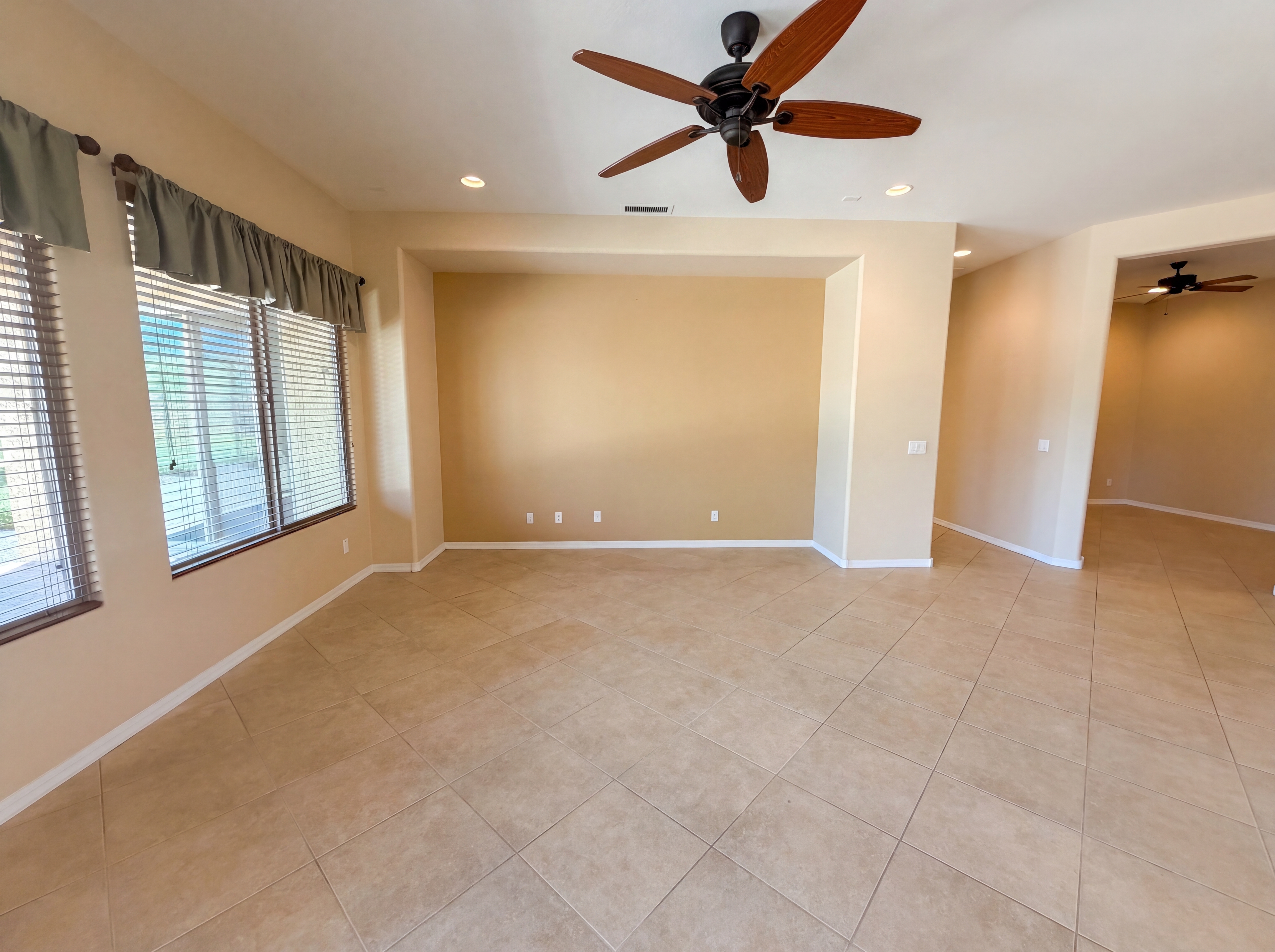 Photo 3 of 31 of 20359 N 262nd Dr, Buckeye, AZ