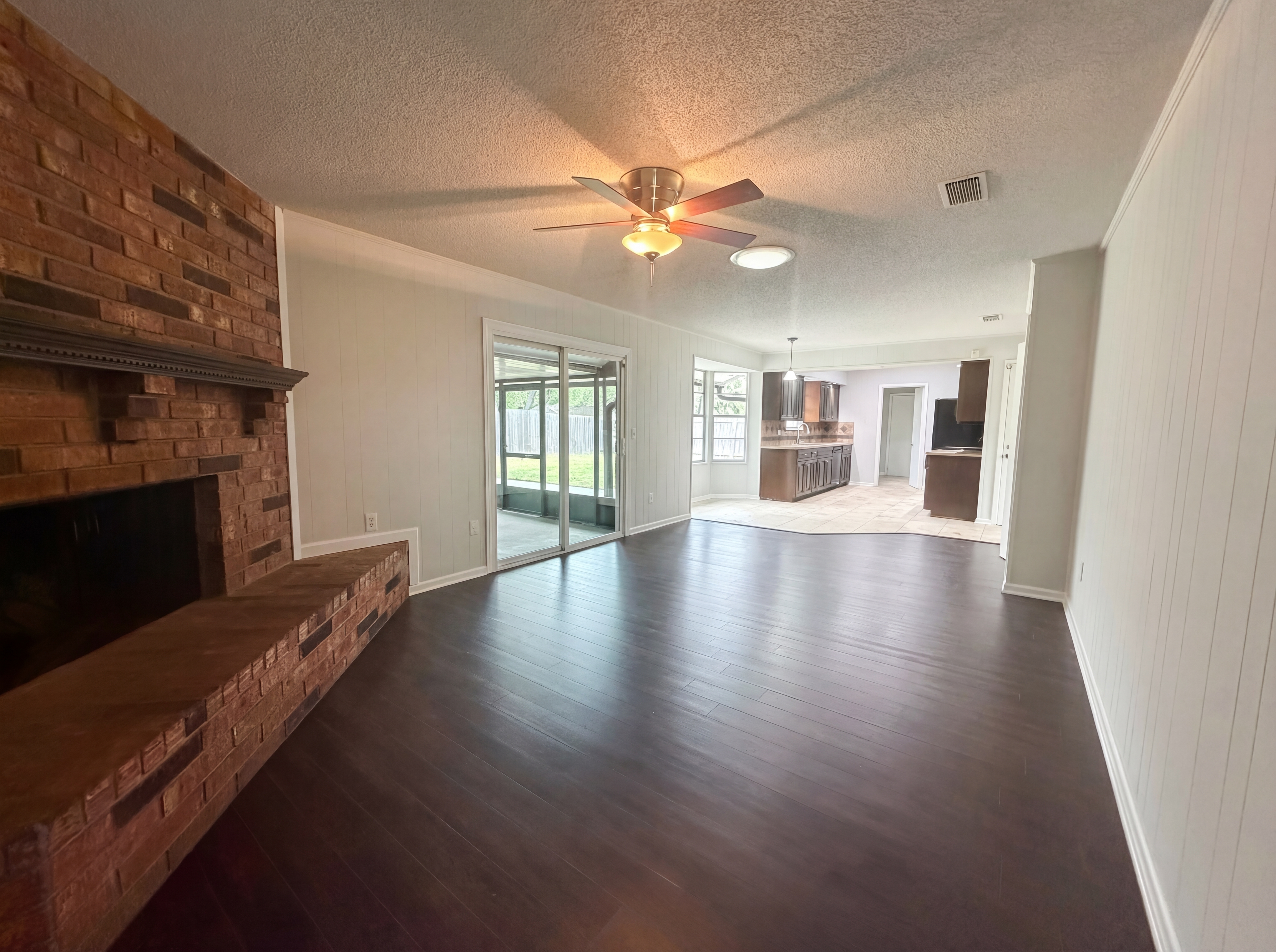 Photo 3 of 22 of 606 Gulfstream Trl S, Orange Park, FL