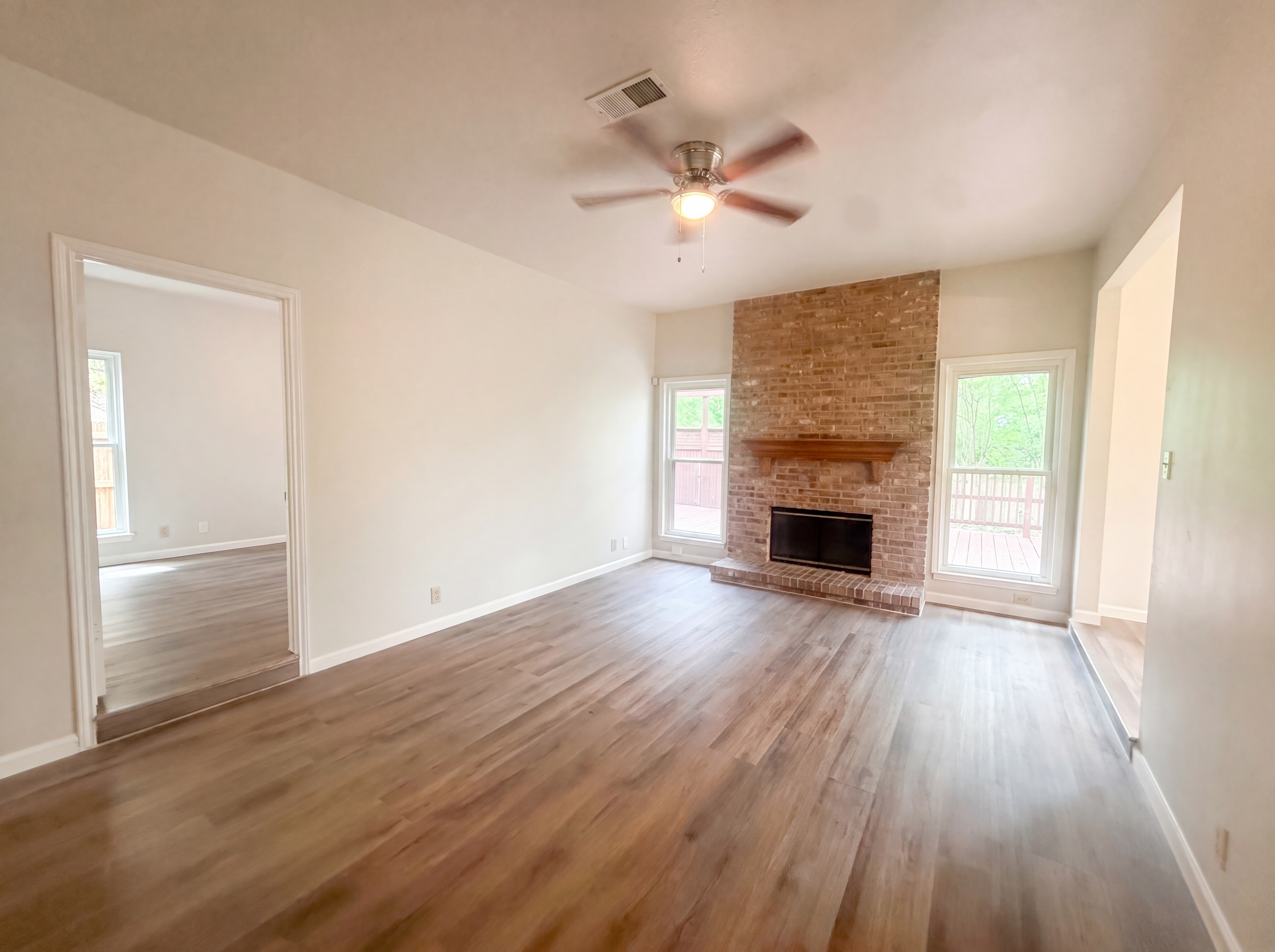 Photo 11 of 28 of 15626 Dove Meadow St, San Antonio, TX