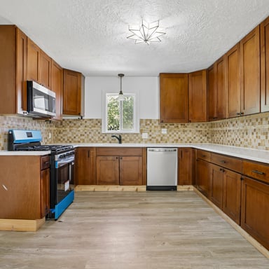 Property photo 2 of 13235 S 2120 W