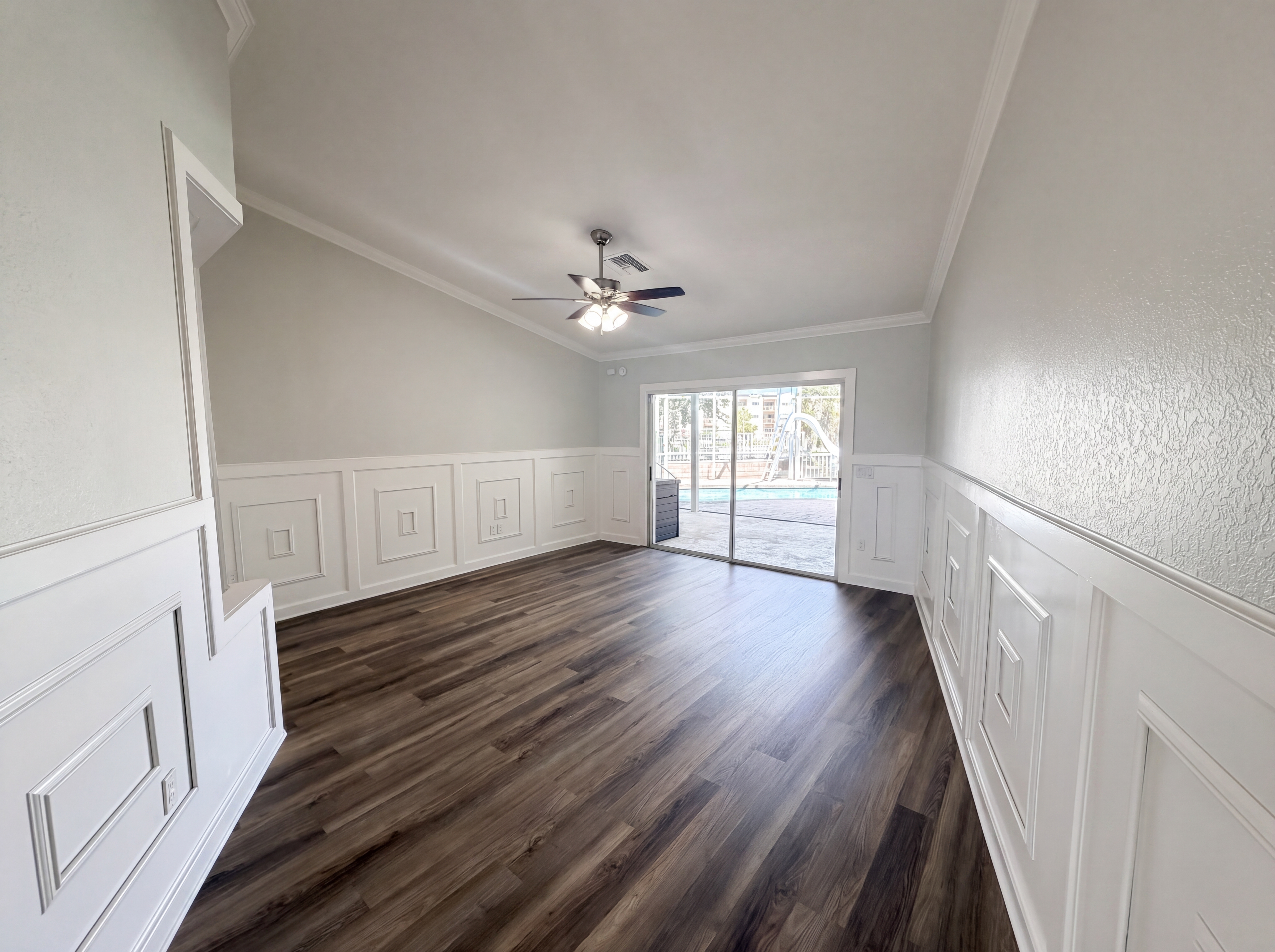 Photo 10 of 50 of 5609 Executive Dr, New Port Richey, FL