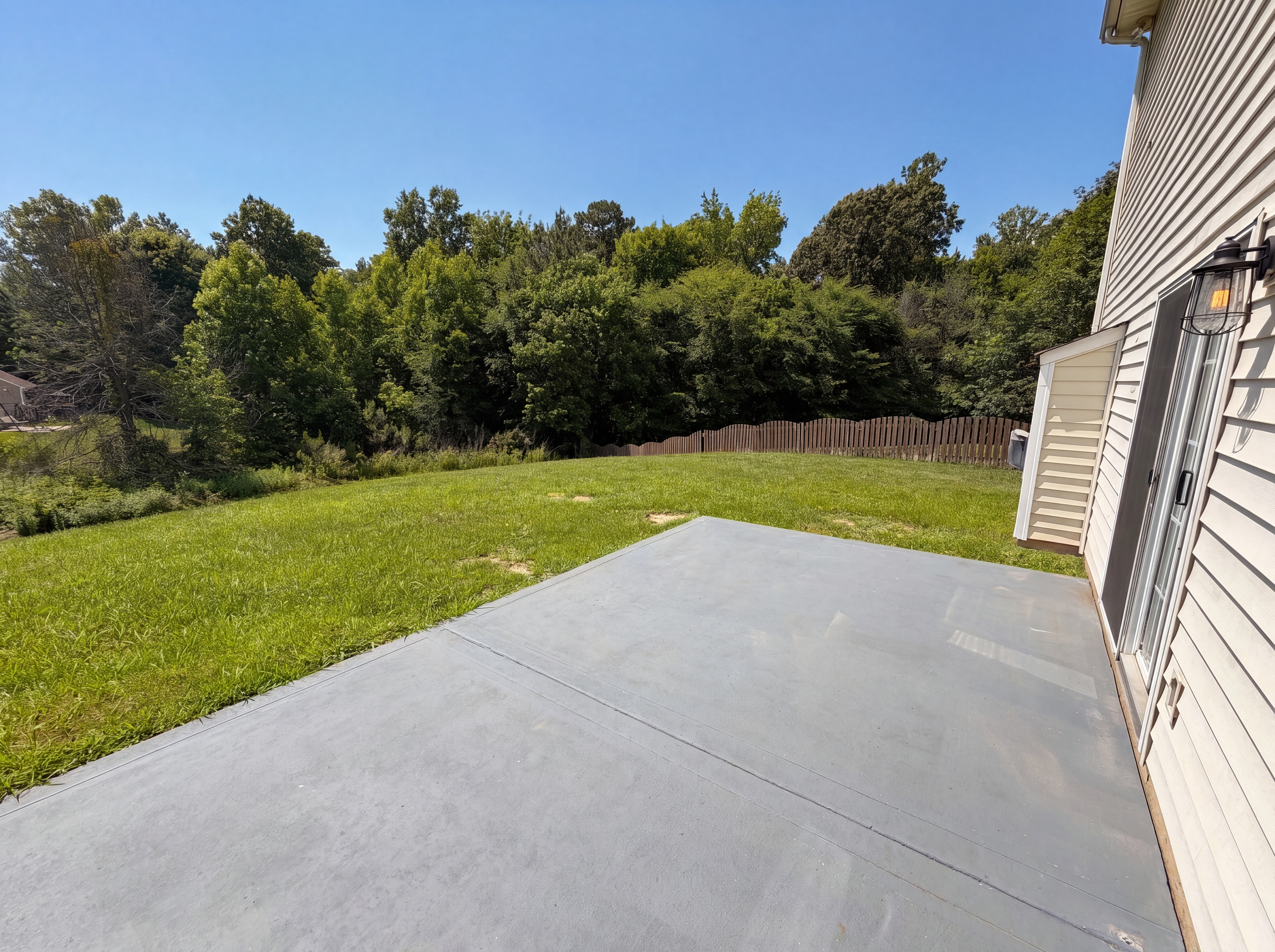 Photo 23 of 25 of 11805 Guildhall Ln, Charlotte, NC