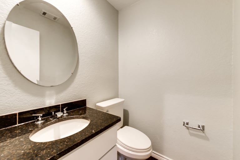 Photo 24 of 27 - 1325 Watersedge Dr, Plano, TX 75093