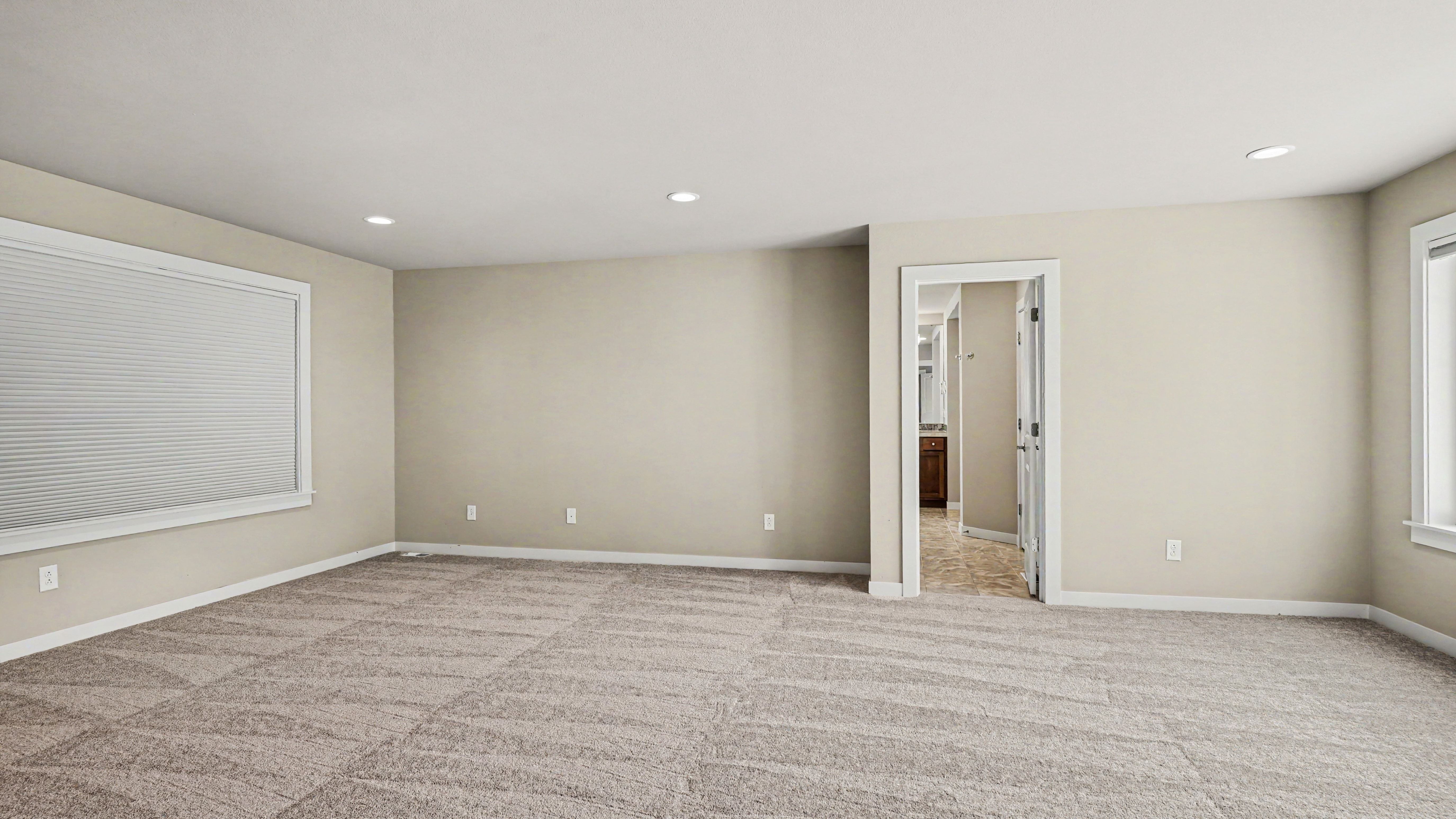 Photo 4 of 19 of 21923 37th Ave SE, Bothell, WA