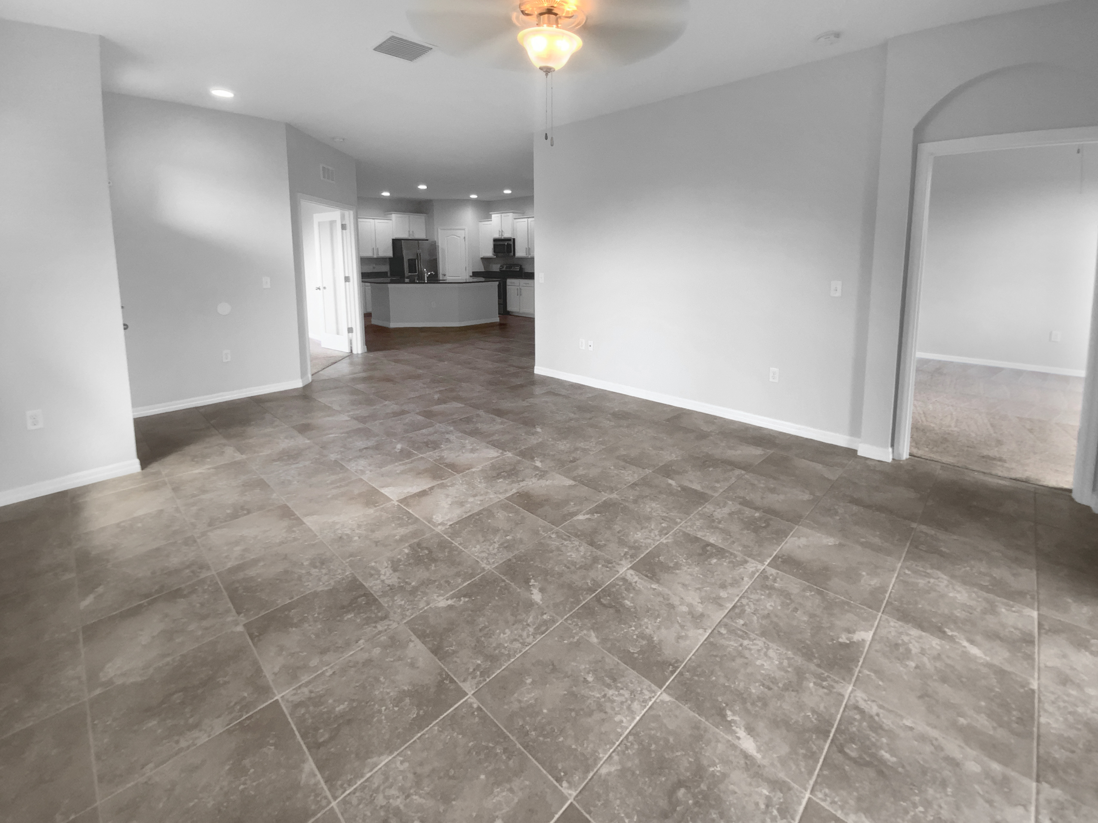 Photo 18 of 25 of 33083 Windelstraw Dr, Wesley Chapel, FL