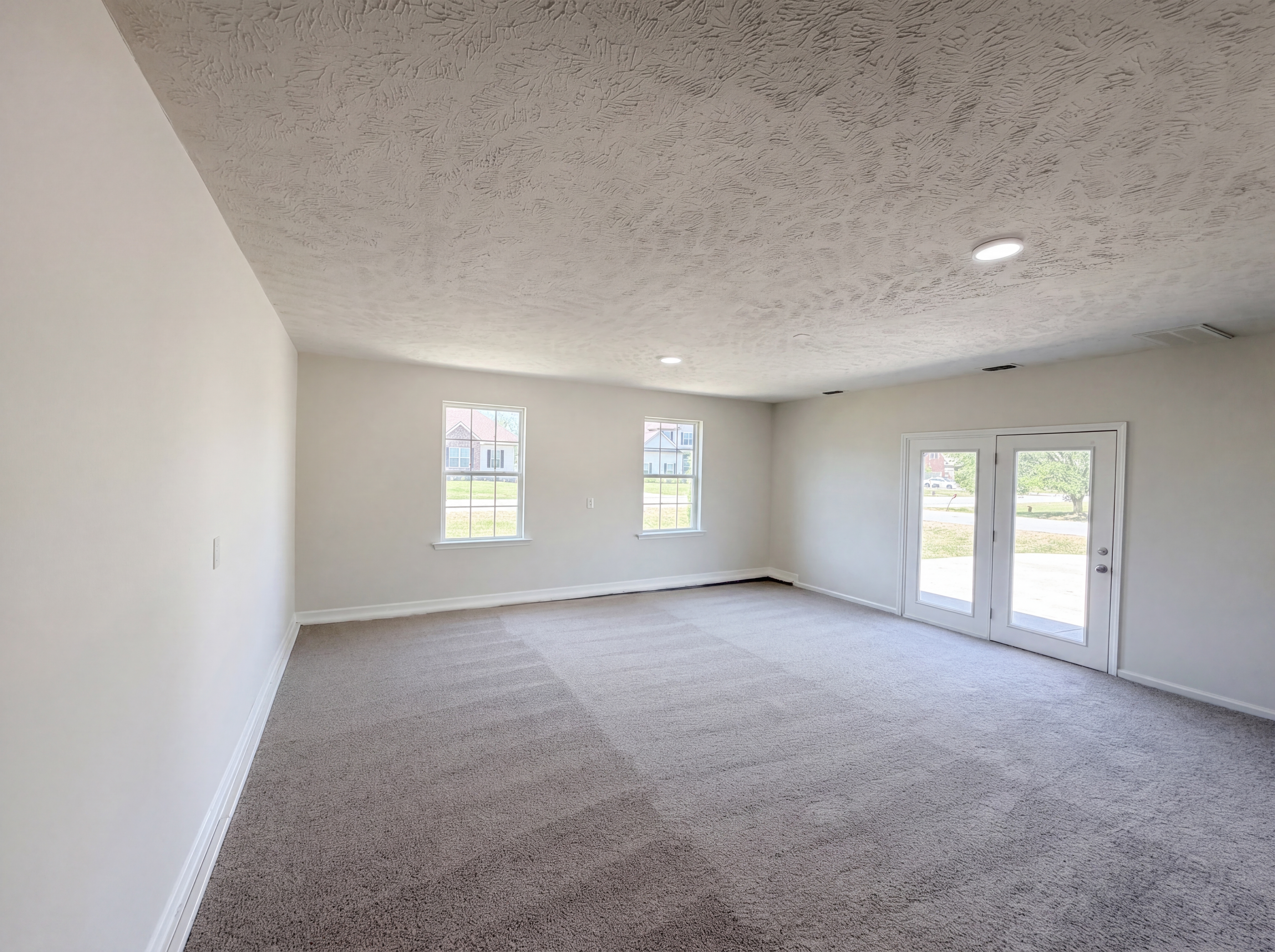 Photo 9 of 24 of 425 Long Creek Dr, Christiana, TN