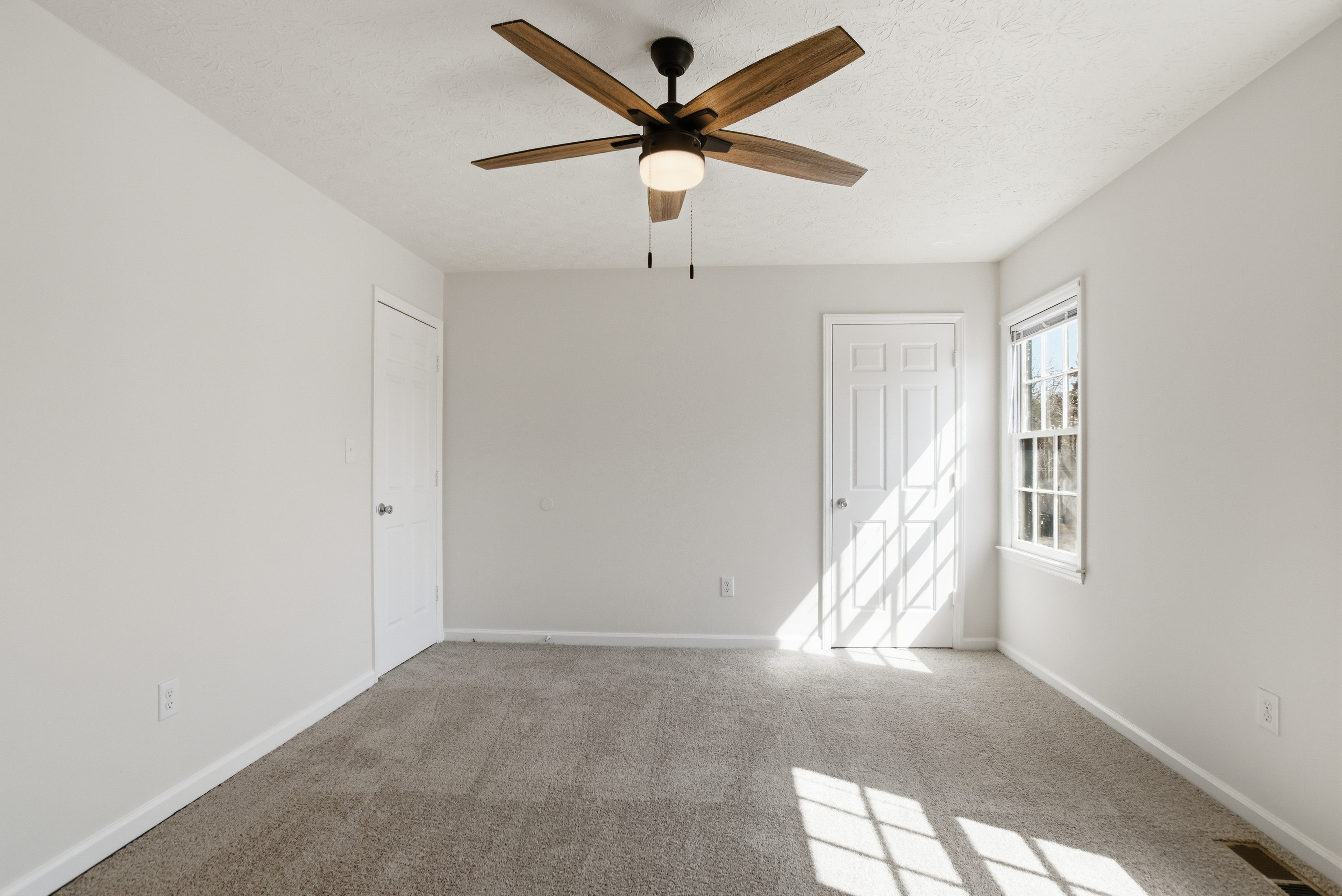 Photo 10 of 29 of 1905 S Milledge Ave, Athens, GA