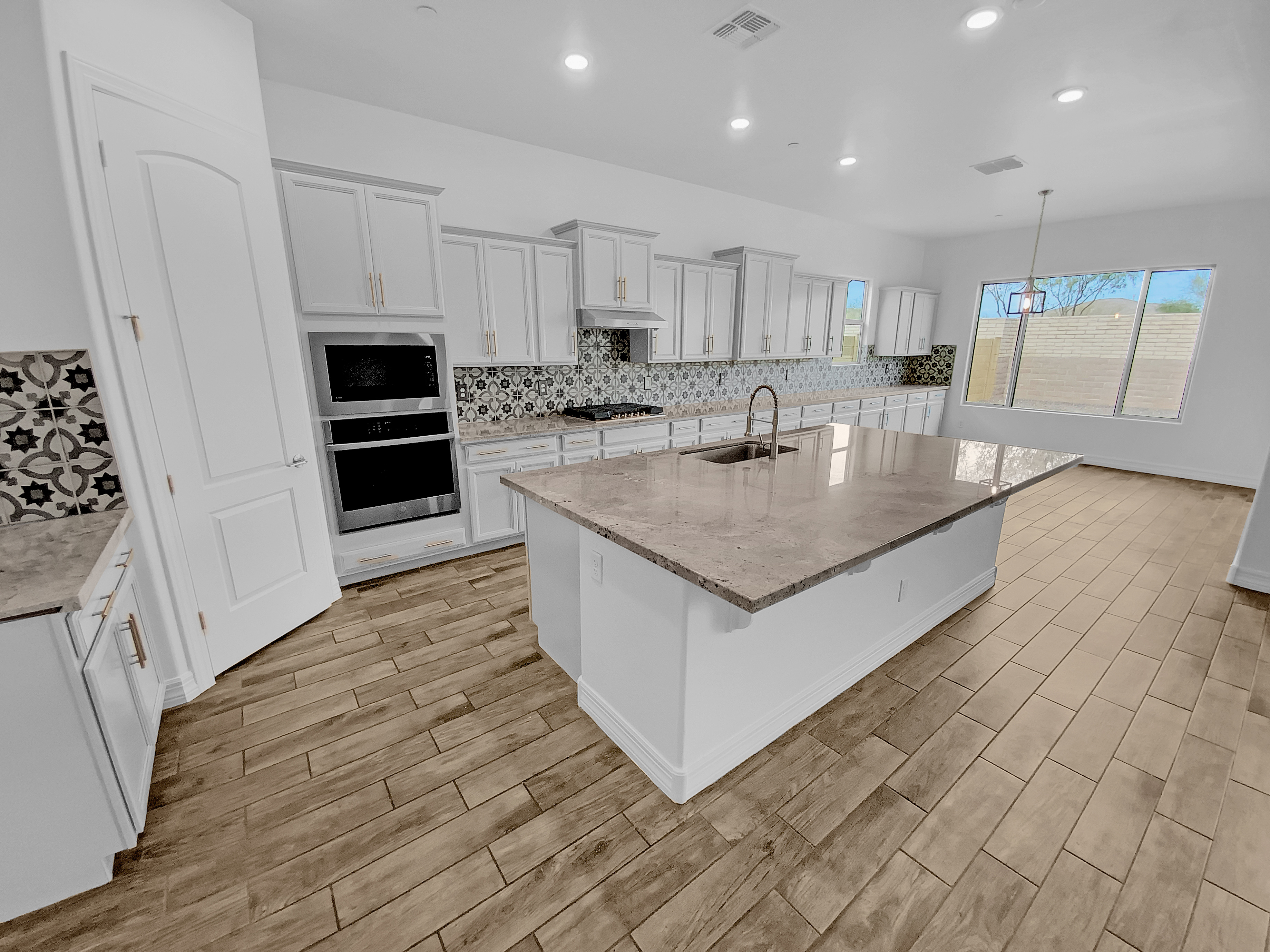 Photo 6 of 27 of 12858 W Pasaro Dr, Peoria, AZ