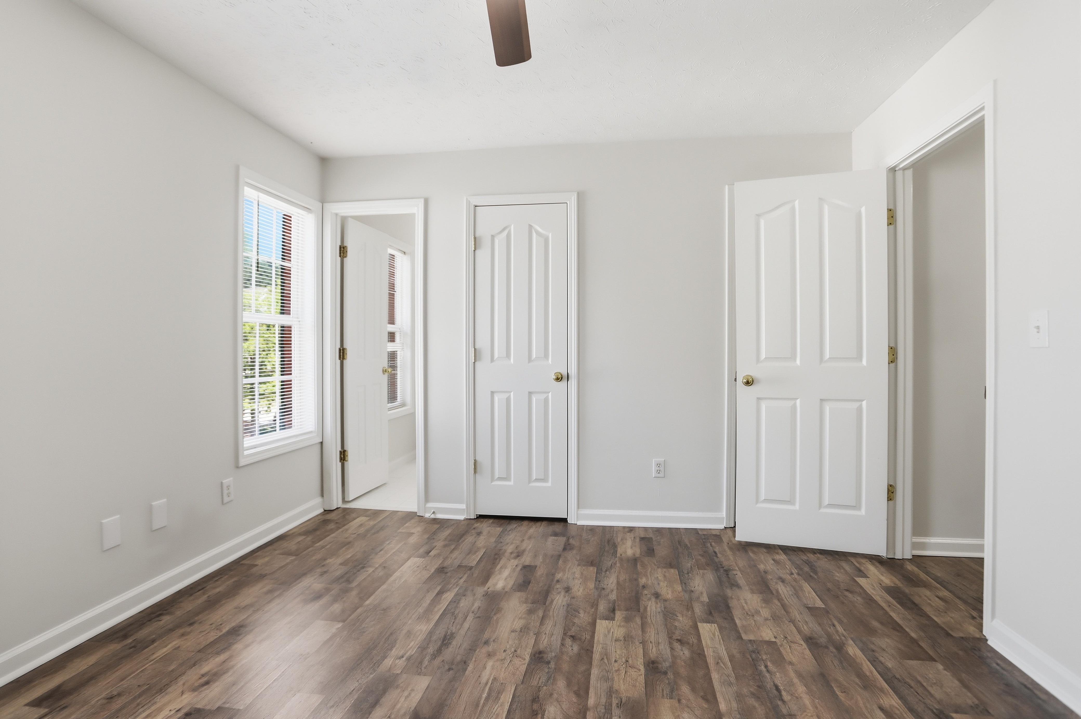 Photo 14 of 29 of 205 Abbotts Mill Dr, Johns Creek, GA