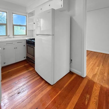 Property photo 2 of 1411 N Alberta St Apt 8