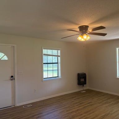 Property photo 3 of 70 Chimney Rock