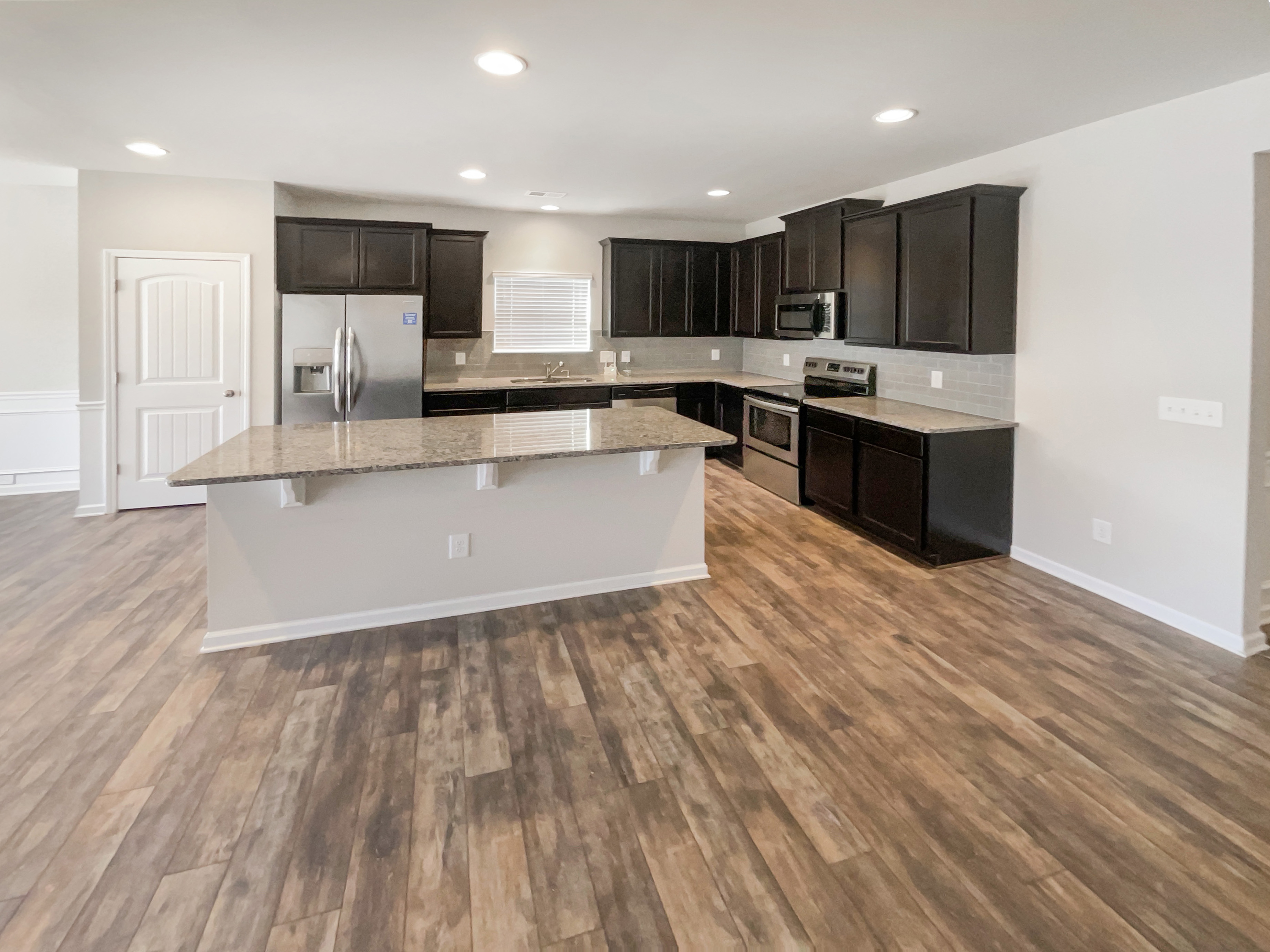 Photo 2 of 20 of 101 Thomaston St, Newnan, GA