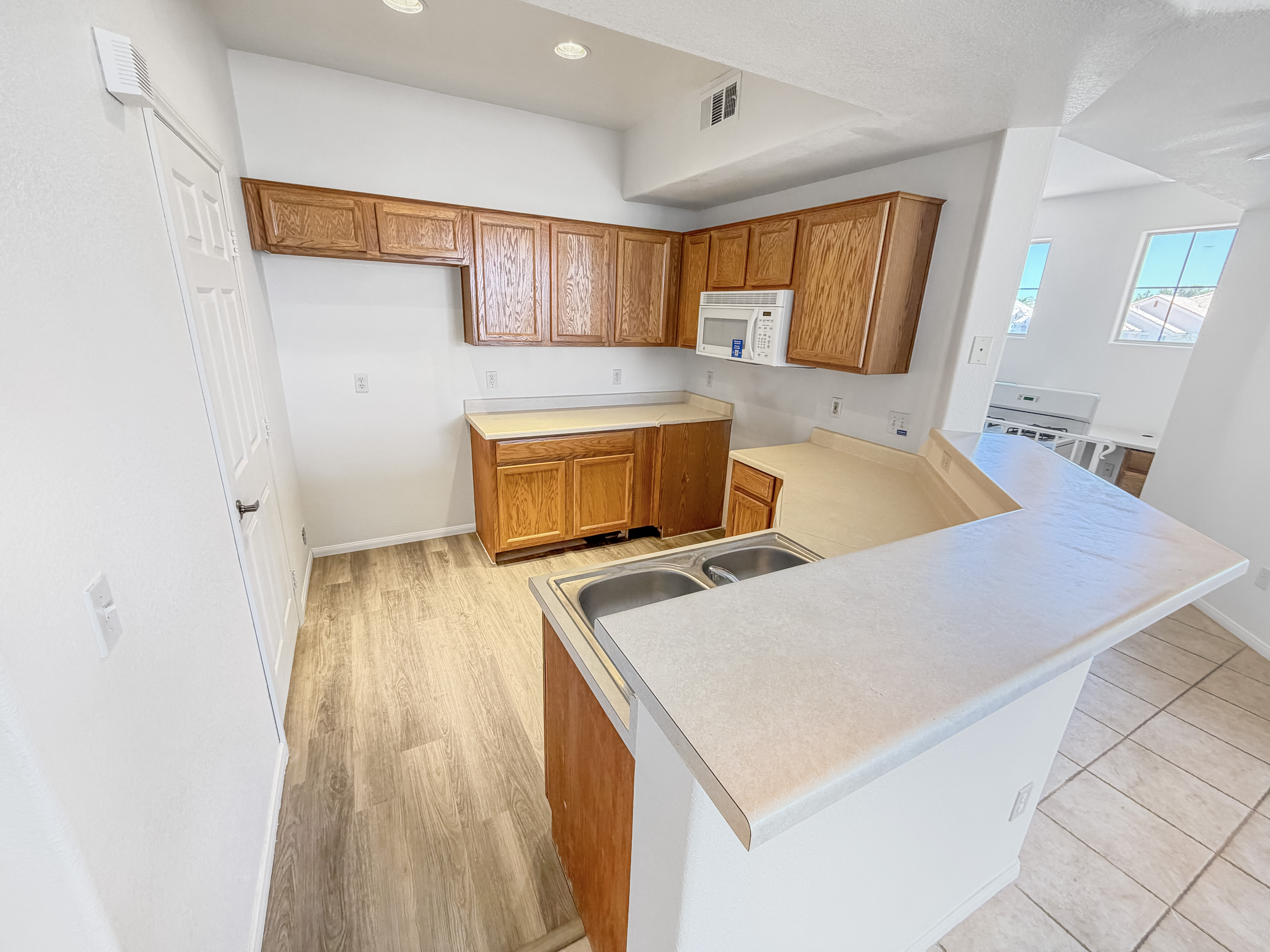 Photo 2 of 31 of 5855 Valley Dr, North Las Vegas, NV