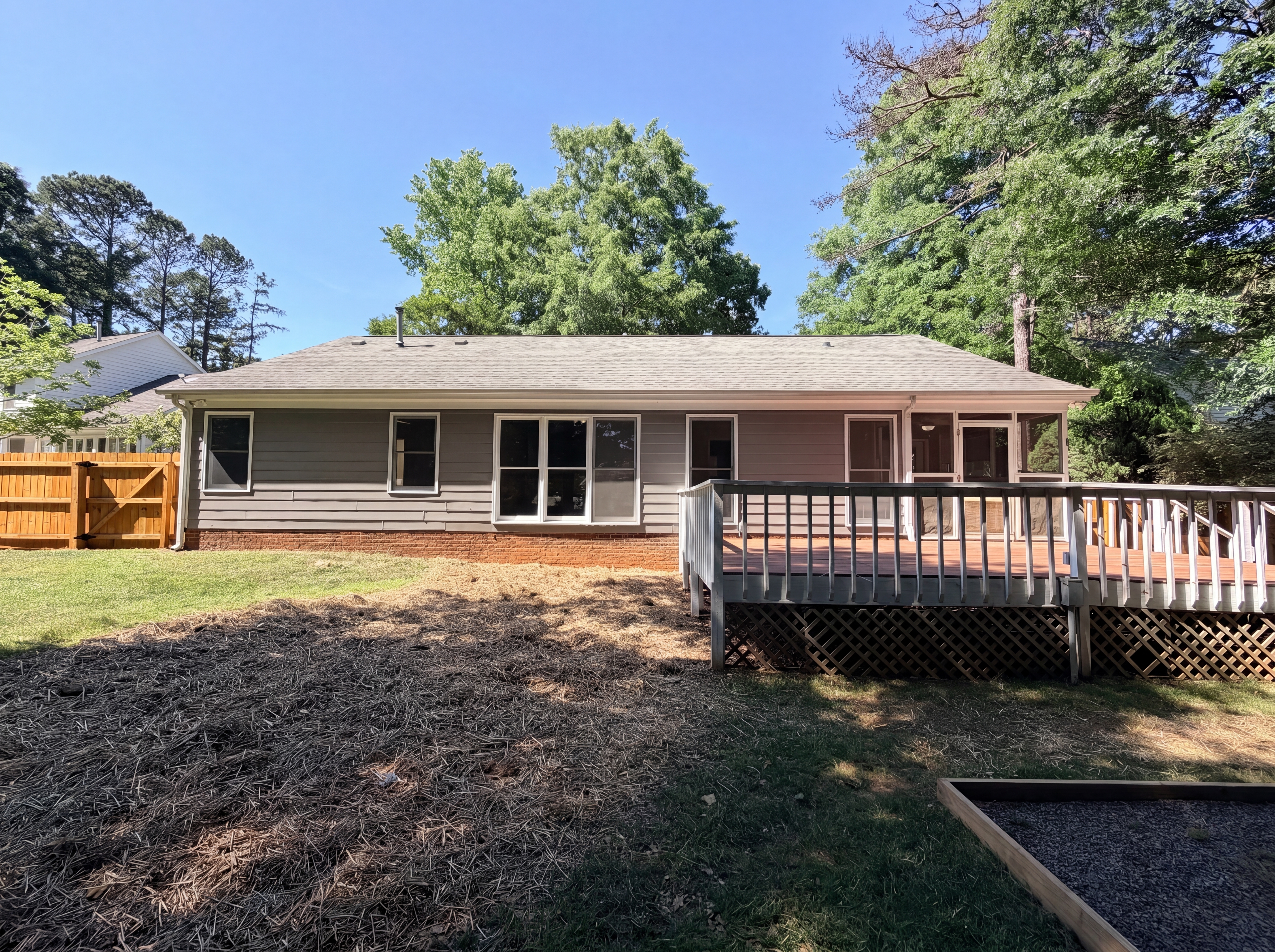 Photo 5 of 19 of 13622 Tynecastle Ln, Matthews, NC
