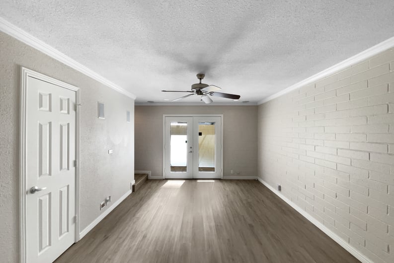 Property photo 3 of 4925 N 73rd St Apt 4