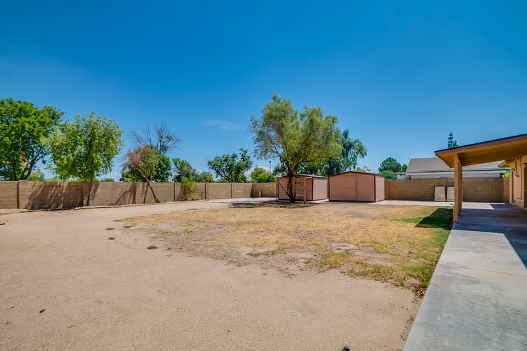 Photo 35 of 37 - 4940 W Diana Ave, Glendale, AZ 85302