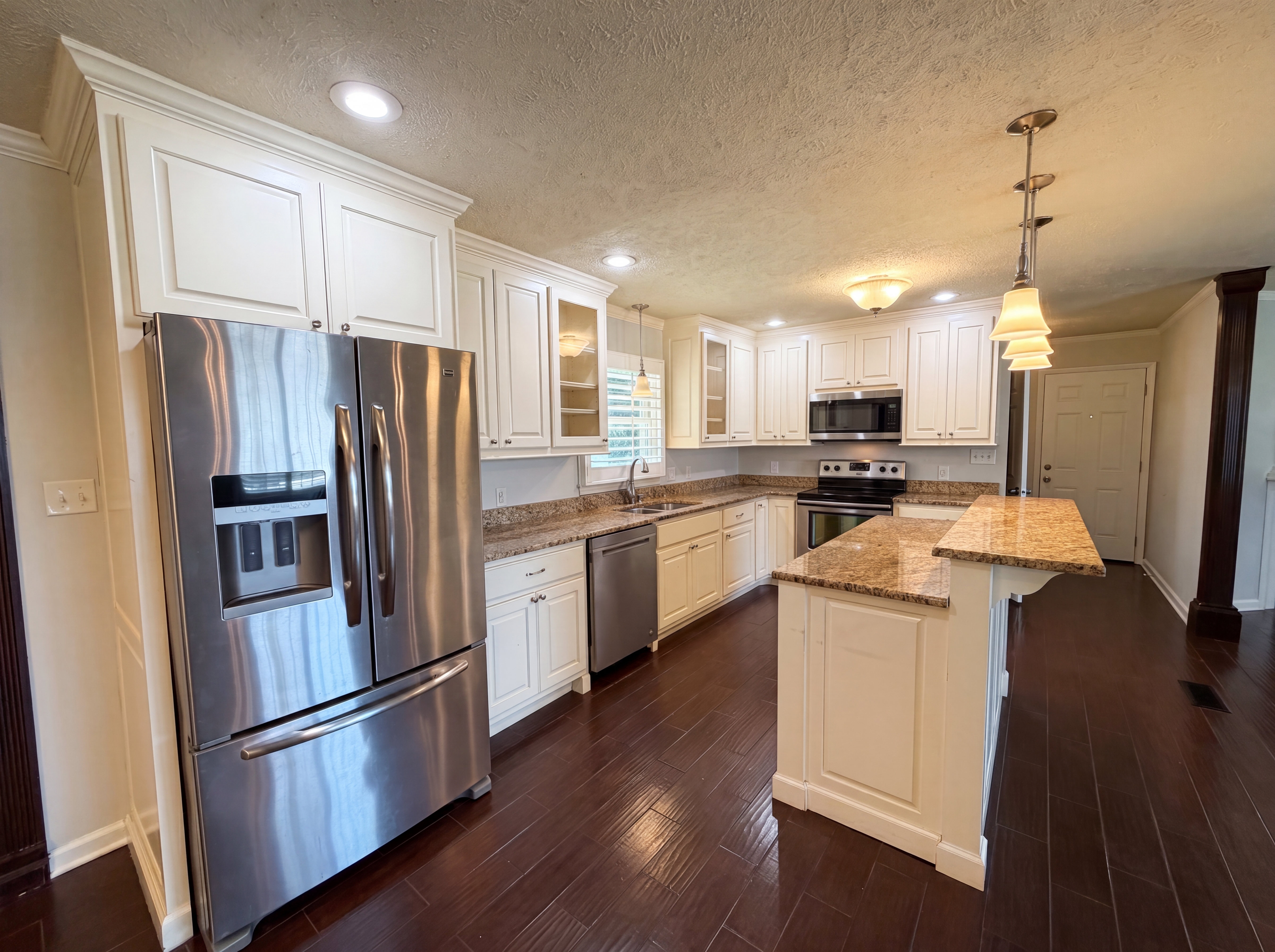 Photo 8 of 17 of 5416 Shipman Rd, Hope Mills, NC