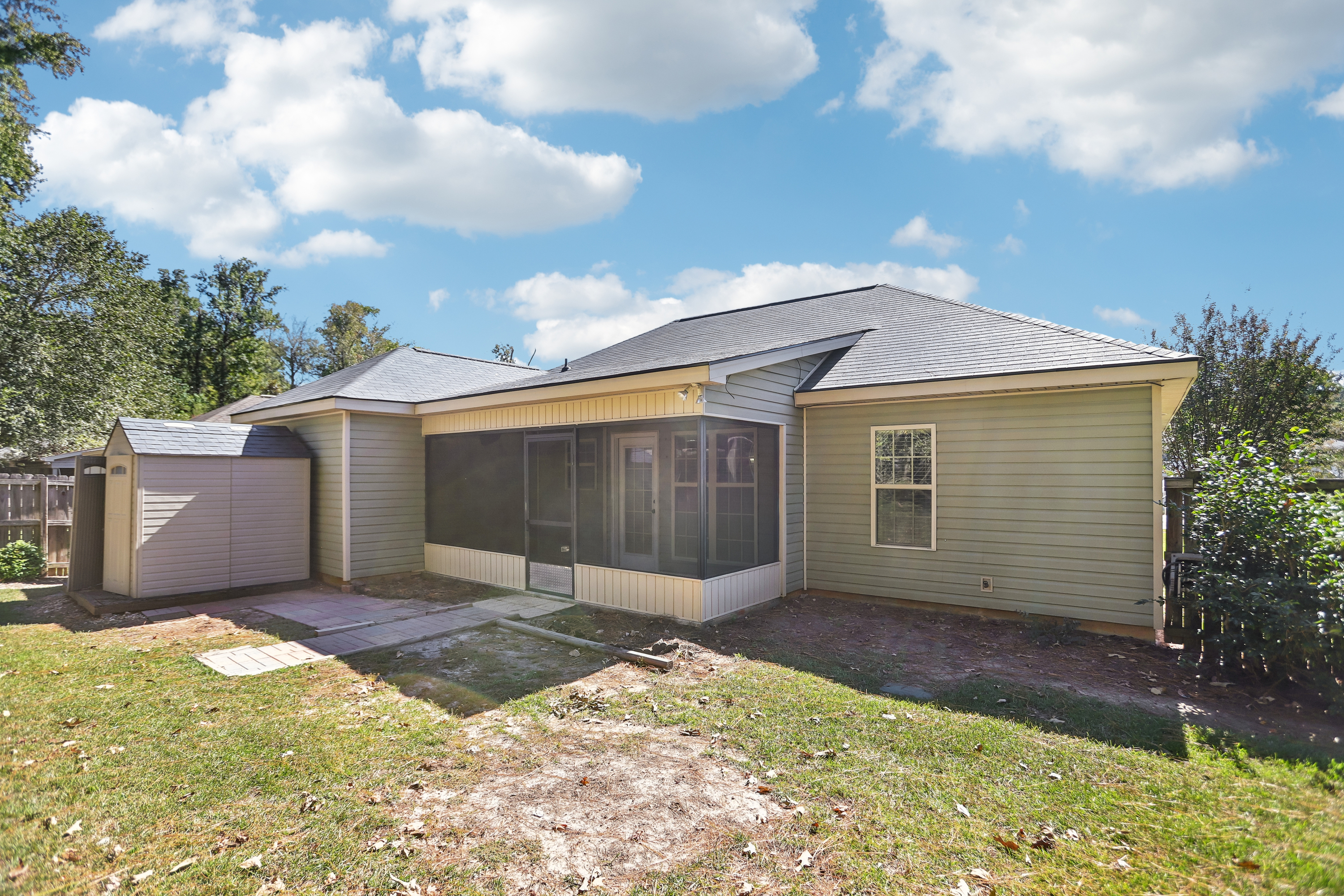 Photo 5 of 24 of 506 Leisure Lake Dr, Warner Robins, GA