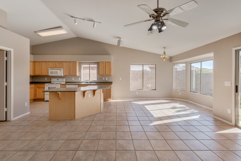 Photo 8 of 20 - 6529 W Briles Rd, Phoenix, AZ 85083
