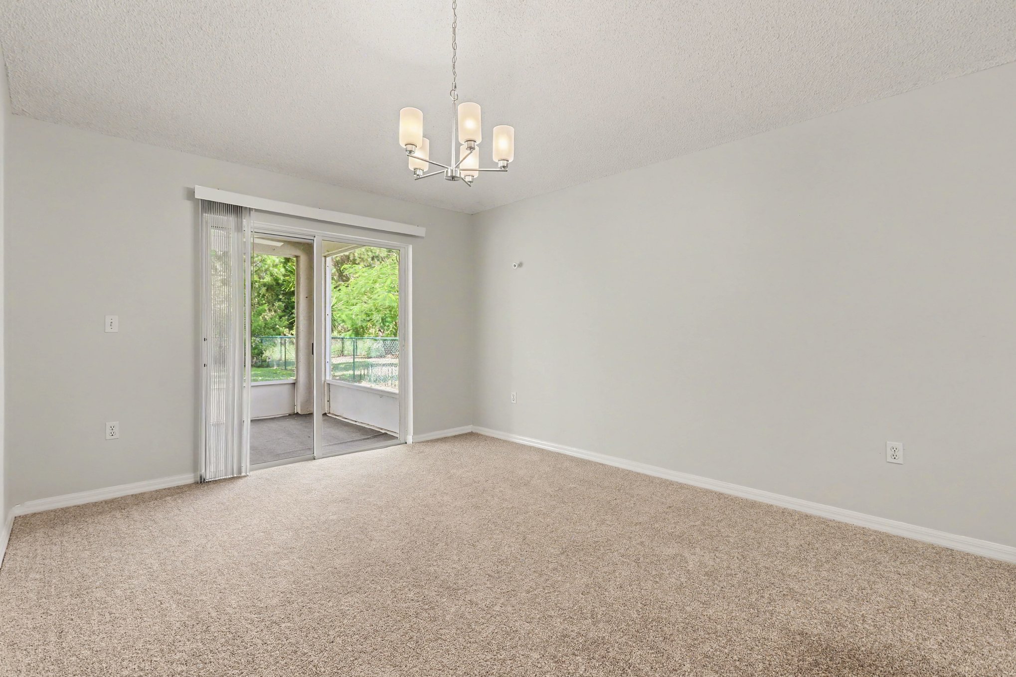 Photo 10 of 27 of 262 SW Panther Trce, Port Saint Lucie, FL