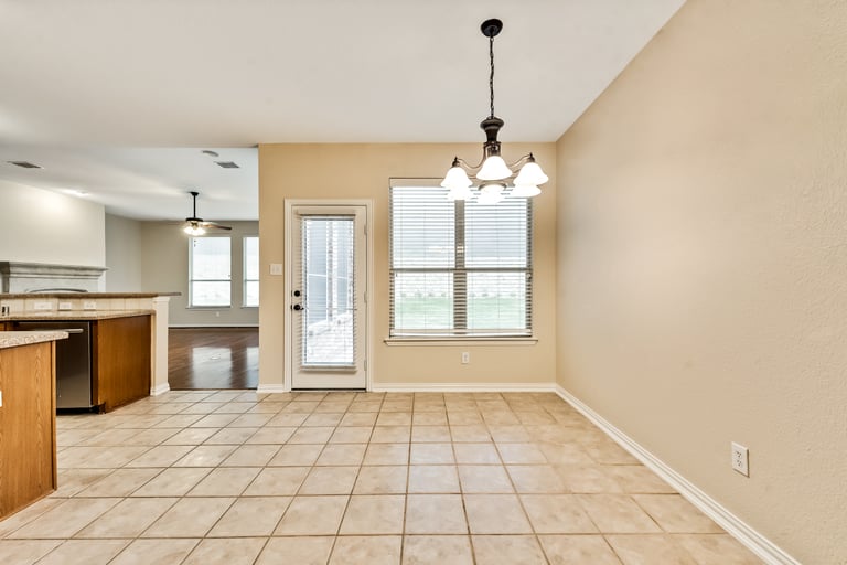 Photo 4 of 25 - 850 Brittany Way, Prosper, TX 75078