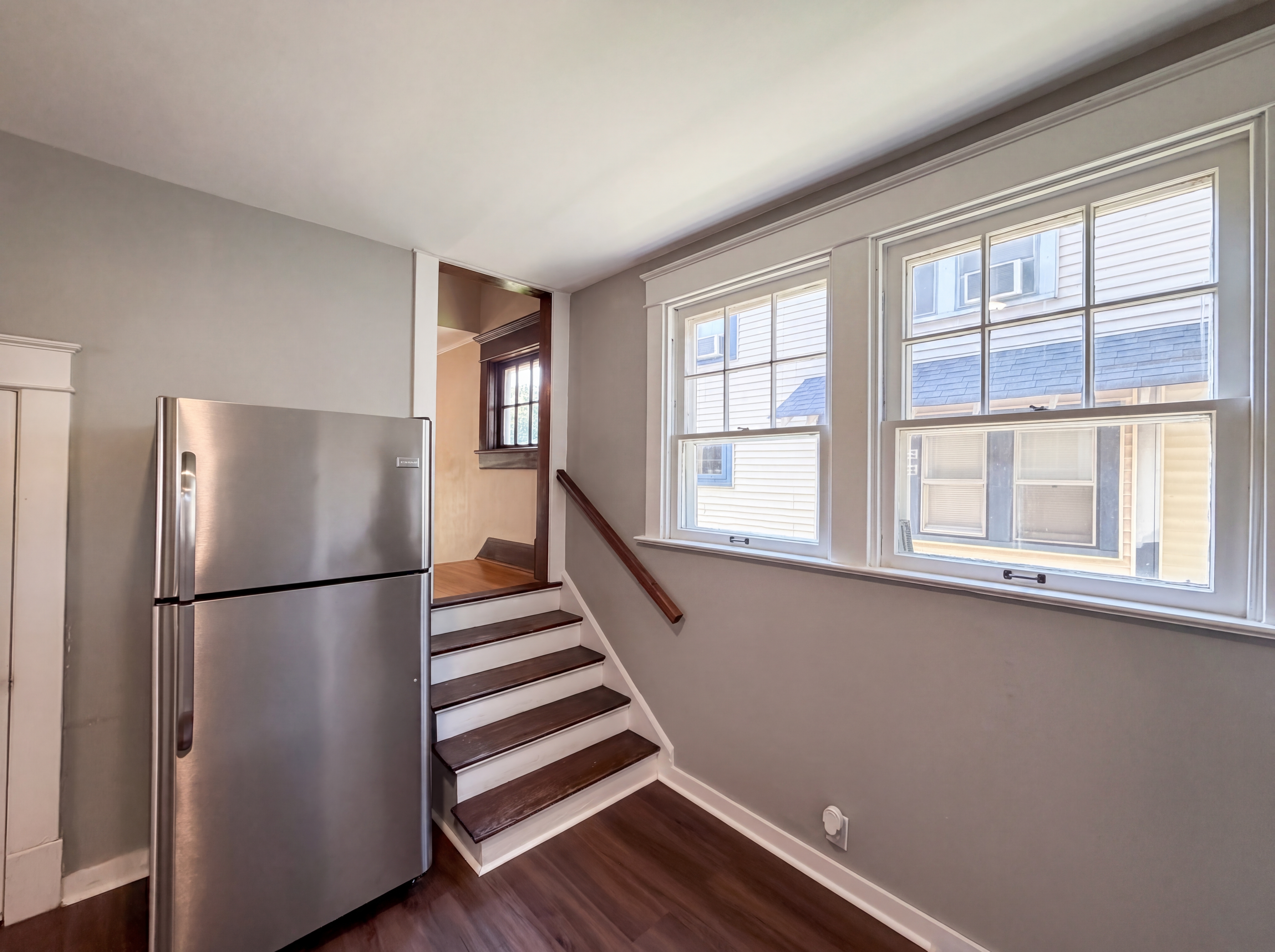 Photo 8 of 23 of 524 N Riley Ave, Indianapolis, IN