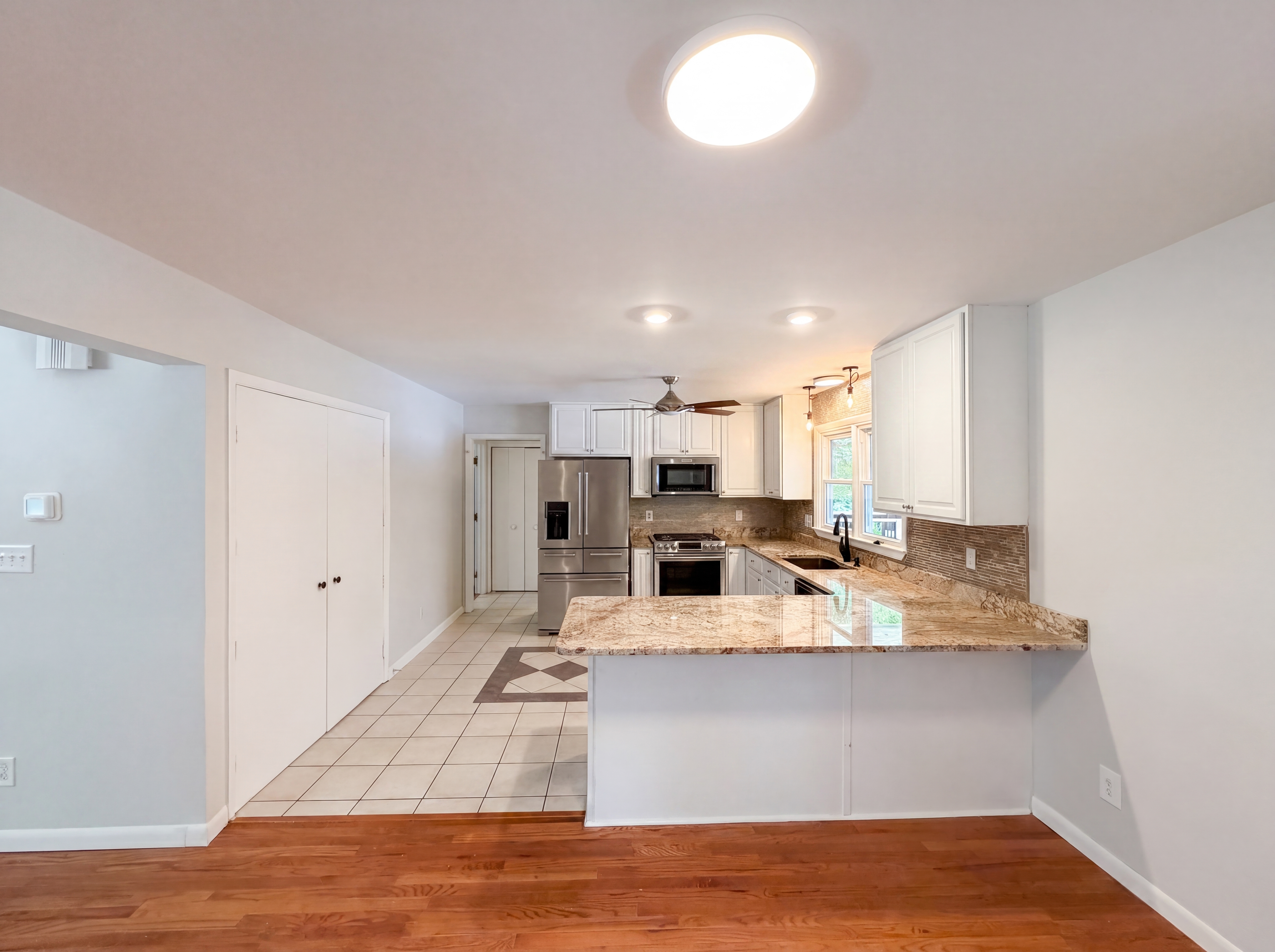 Photo 2 of 18 of 916 Quail Ave, Wake Forest, NC
