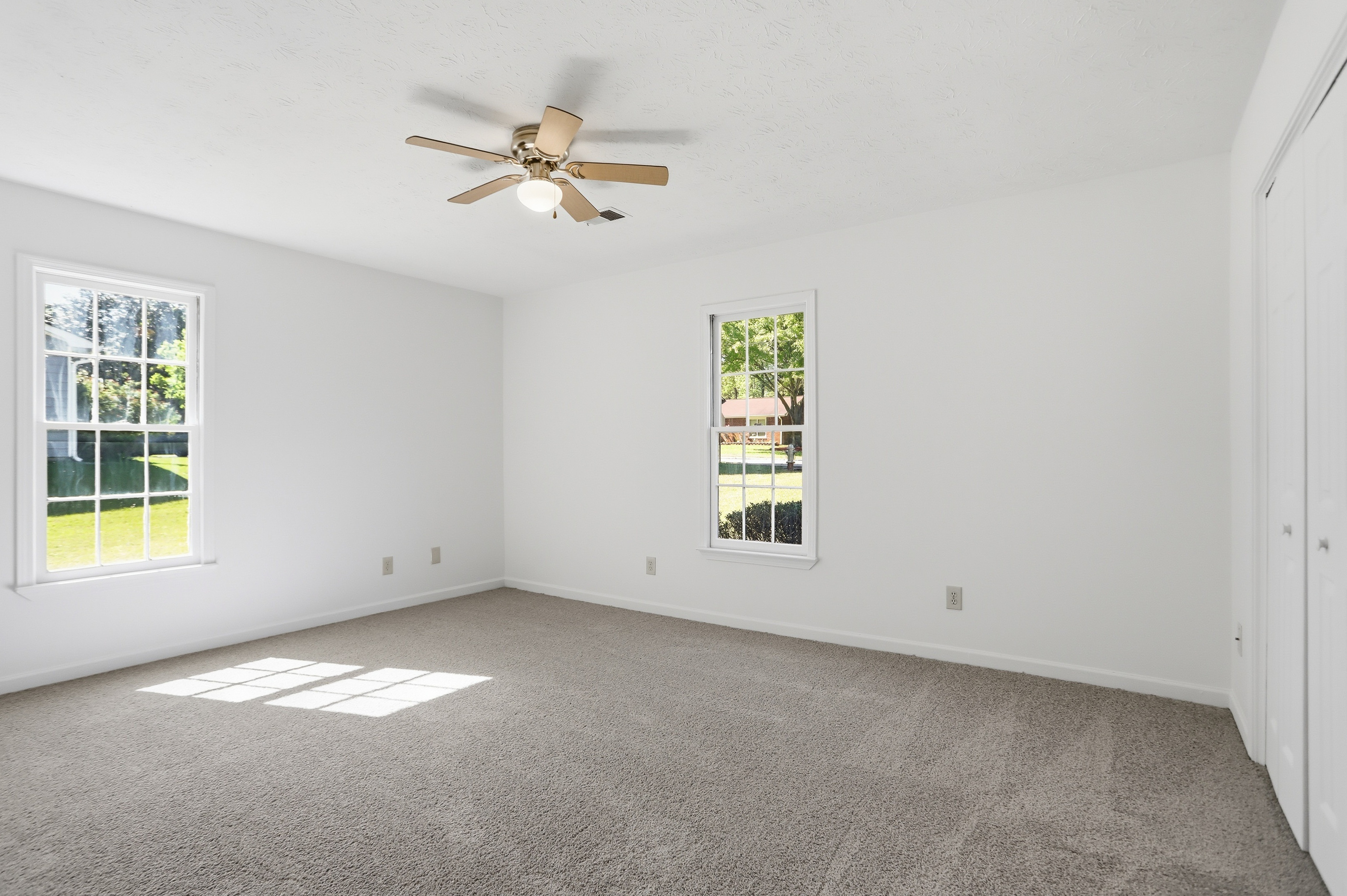 Photo 16 of 30 of 3233 Lancer Dr, Powder Springs, GA