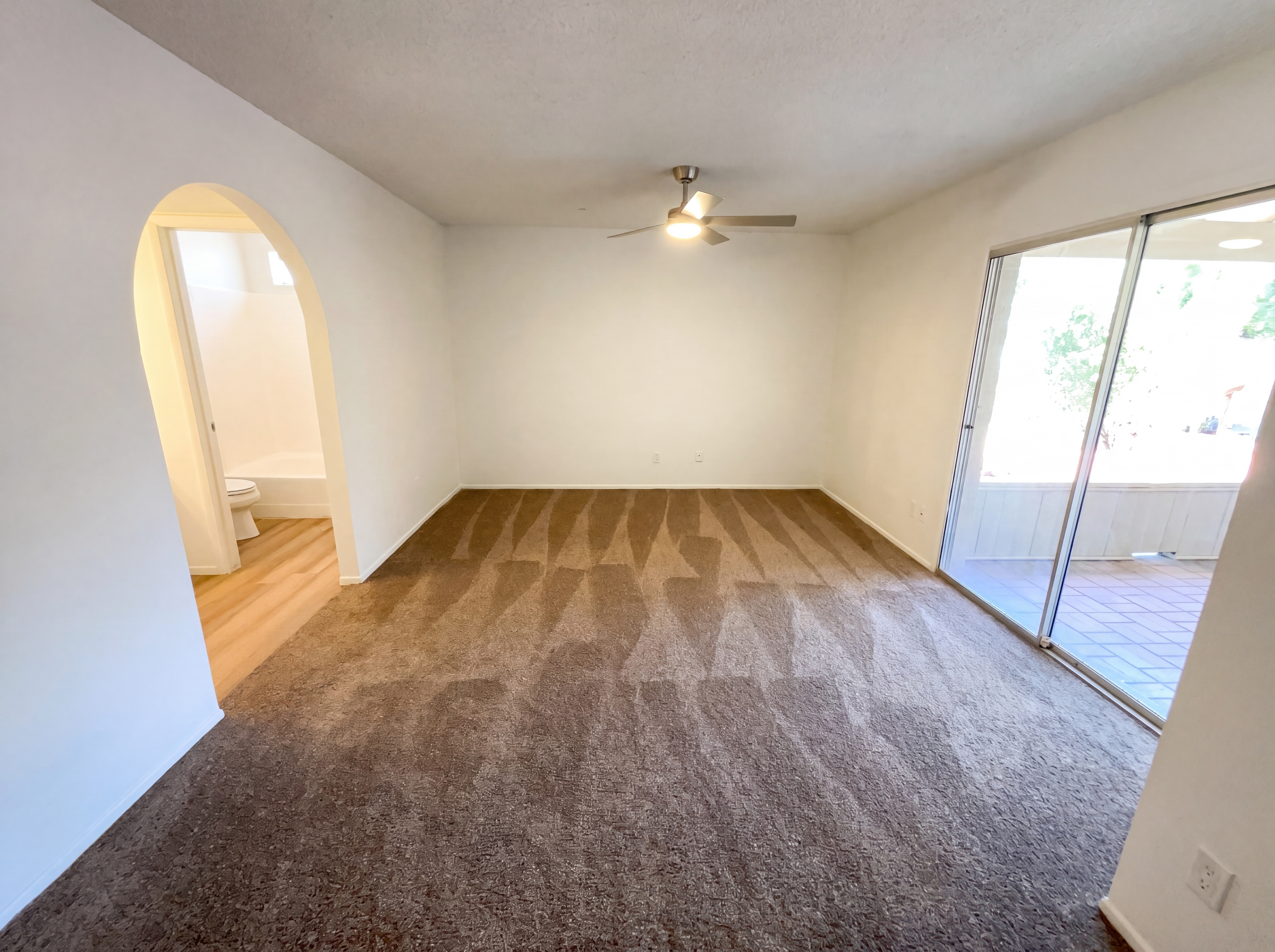 Photo 4 of 28 of 2219 S Estrella Cir, Mesa, AZ