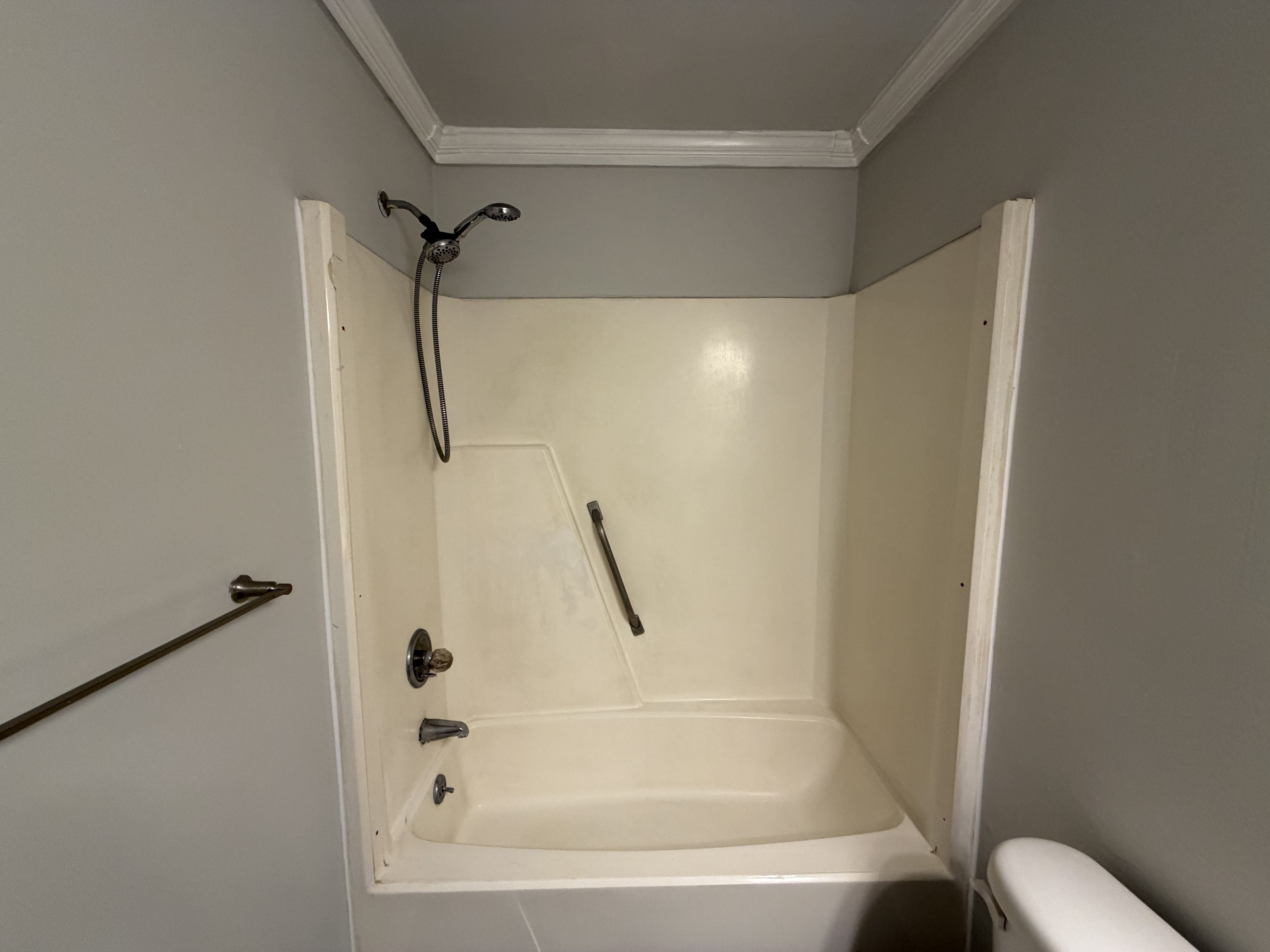 Photo 15 of 25 of 4614 Hickory Grove Rd, Mount Holly, NC