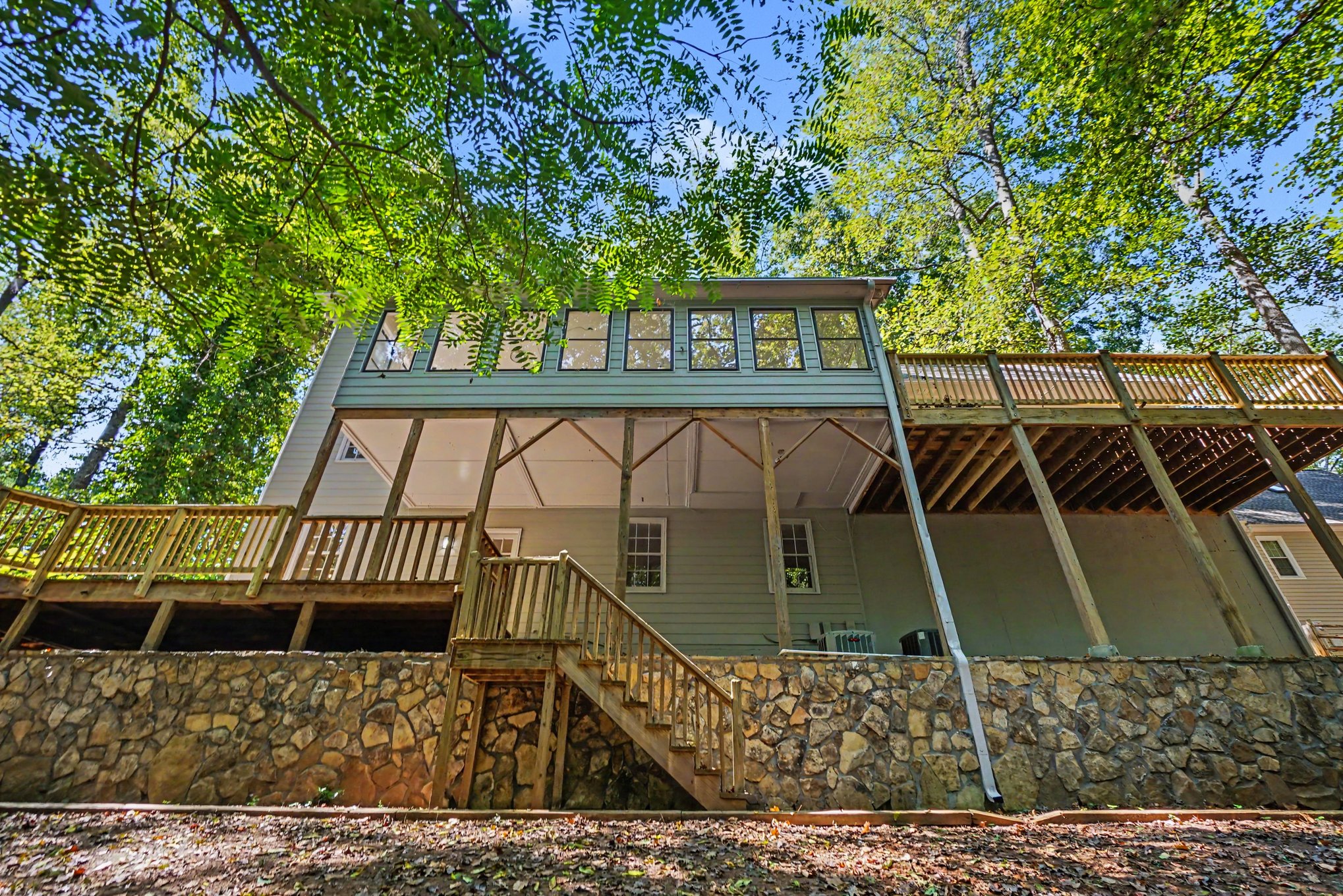 Photo 5 of 20 of 515 Teresa Ln, Canton, GA