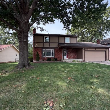 Property photo 1 of 14224 S Raintree Dr