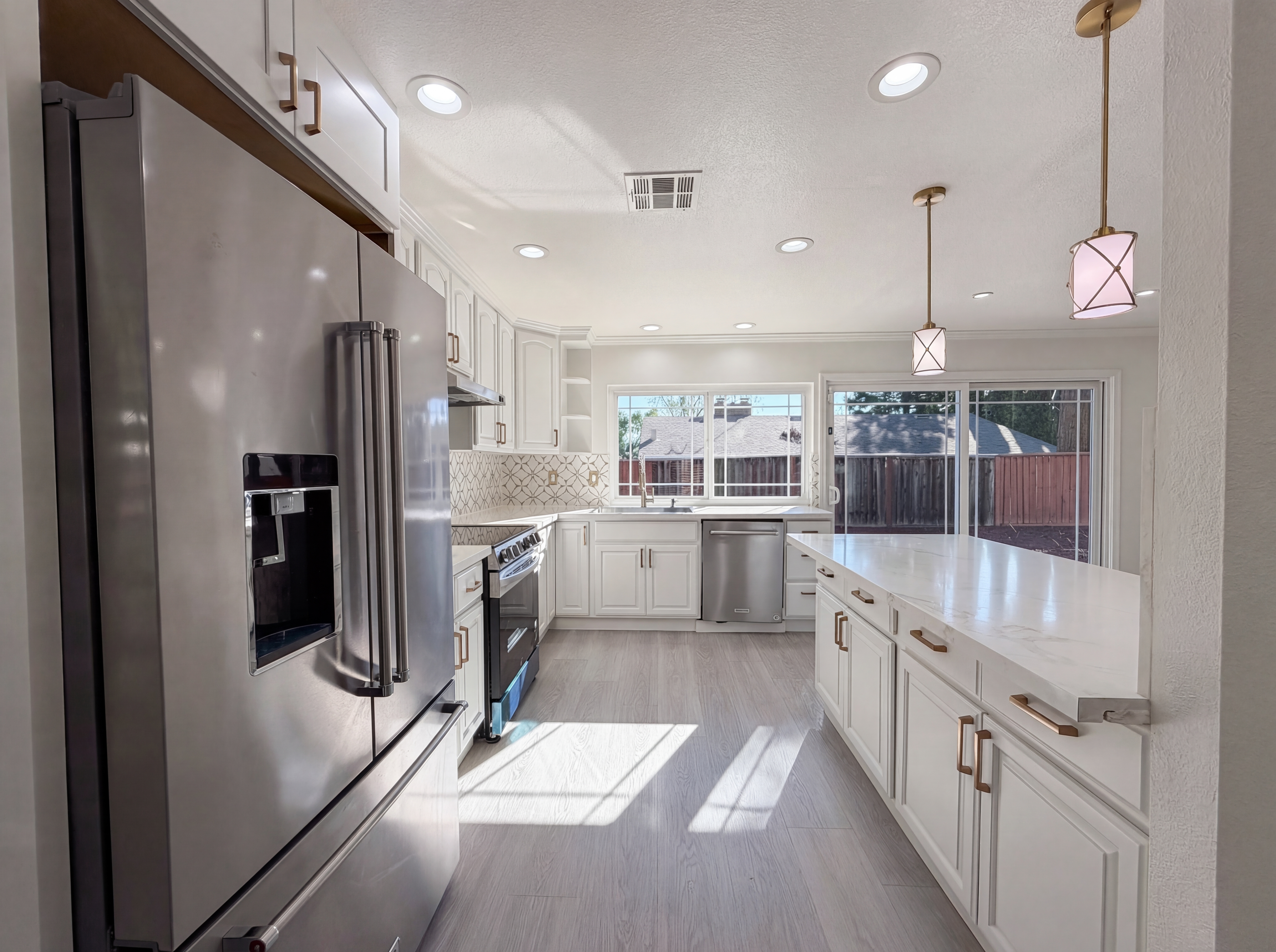 Photo 2 of 27 of 1564 S Wolfe Rd, Sunnyvale, CA
